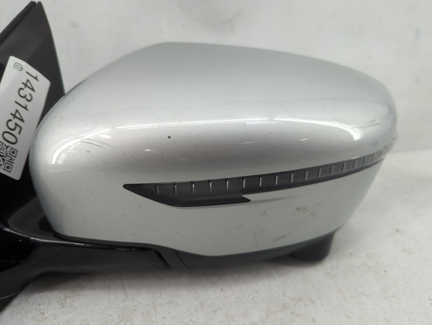 2016-2022 Nissan Murano Driver Side View Mirror - Left Door Mirror OEM Used - Oemusedautoparts1.com