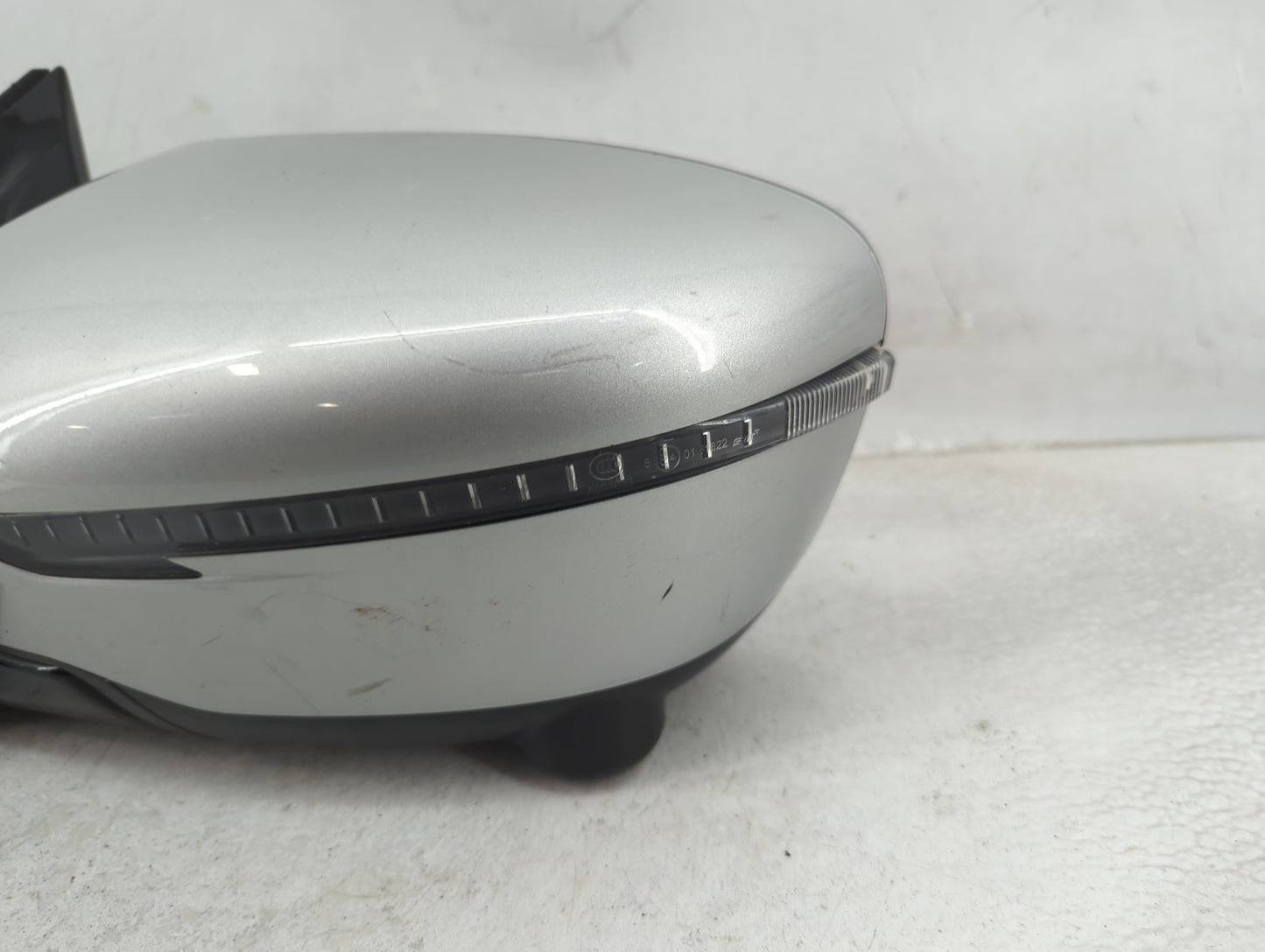 2016-2022 Nissan Murano Driver Side View Mirror - Left Door Mirror OEM Used - Oemusedautoparts1.com