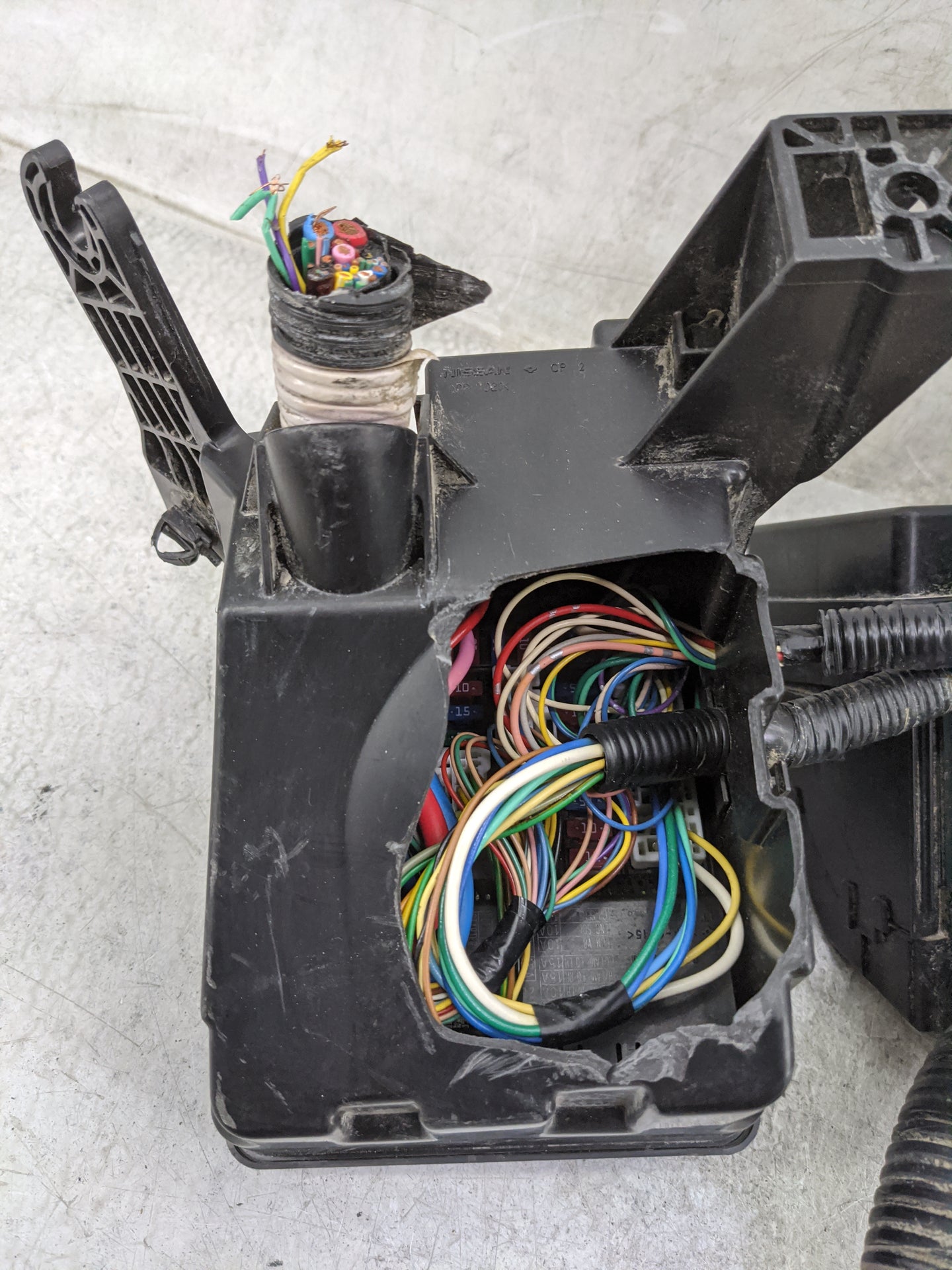 2015-2022 Nissan Murano Fusebox Fuse Box Panel Relay Module P/N:284B75AA1A Fits Fits 2015 2016 2017 2018 2019 2020 2021 2022