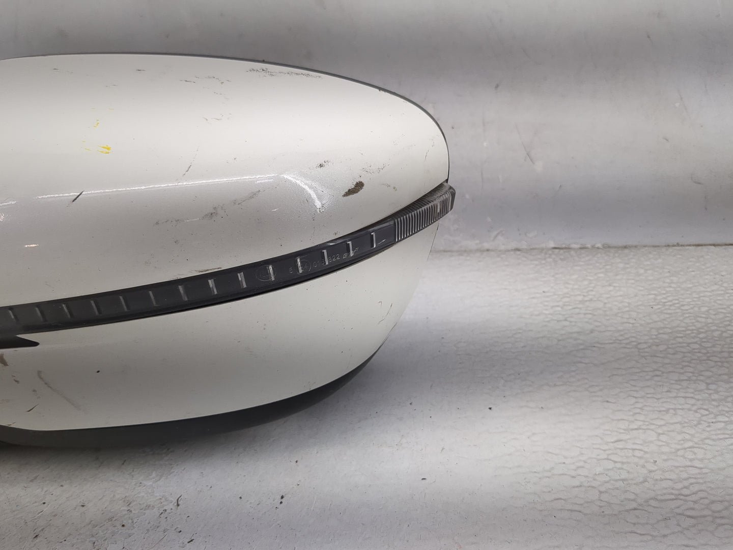 2016-2022 Nissan Murano Driver Side View Mirror - Left Door Mirror OEM Used - Oemusedautoparts1.com