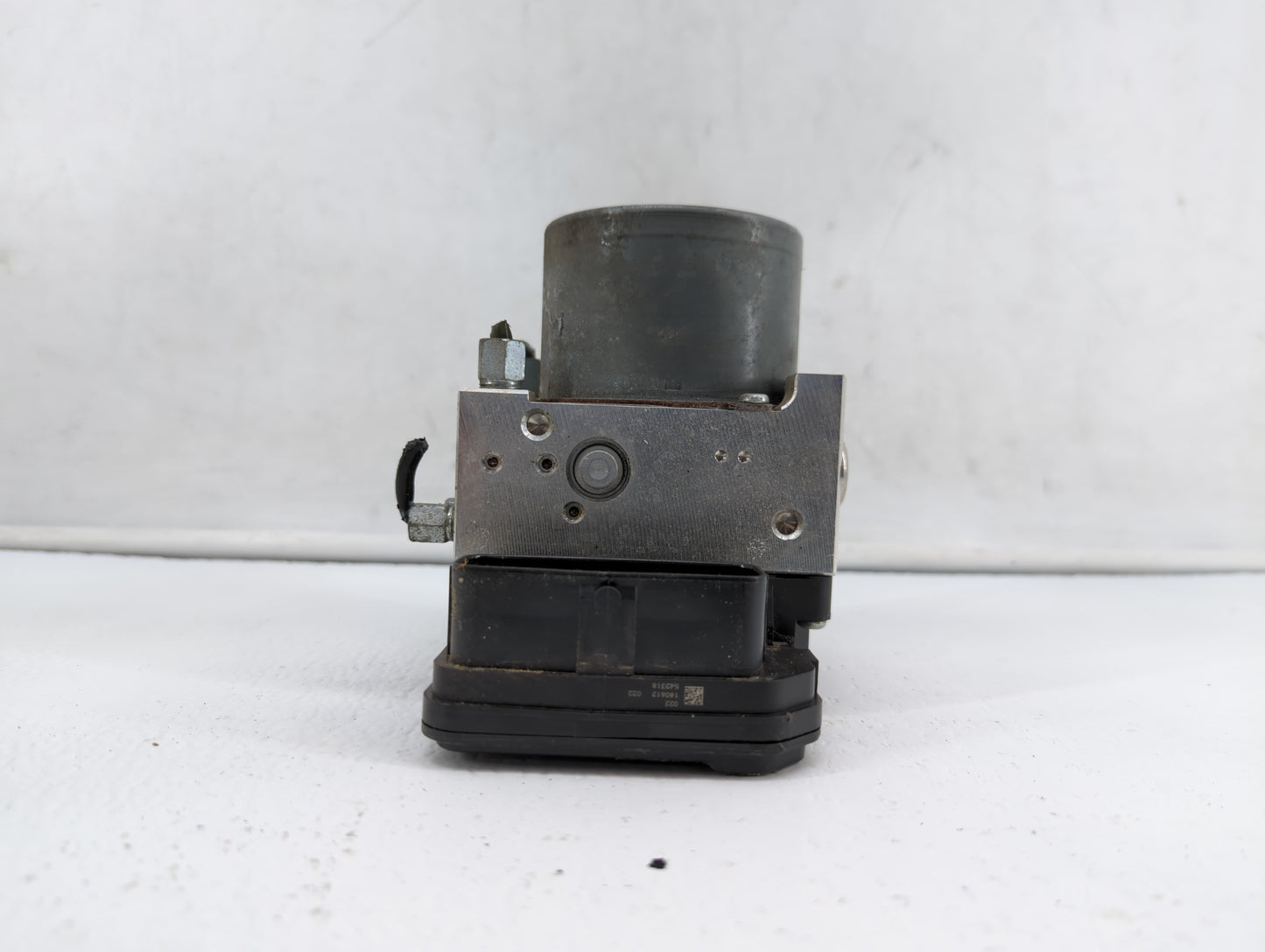 2018 Nissan Murano ABS Pump Control Module Replacement P/N:47660 9UE0A Fits OEM Used Auto Parts - Oemusedautoparts1.com
