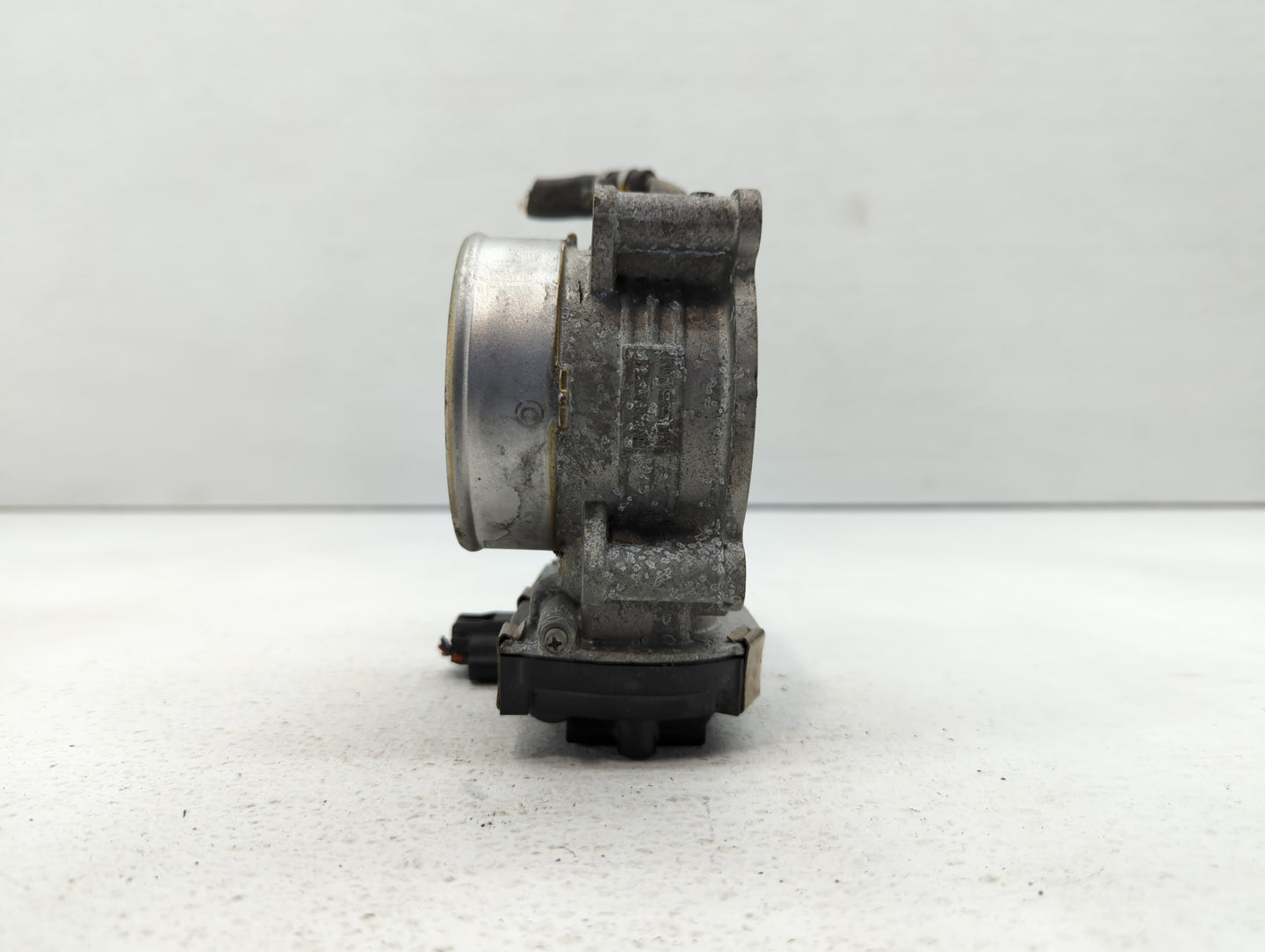 2015-2022 Nissan Murano Throttle Body P/N:RME70-50 Fits Fits 2015 2016 2017 2018 2019 2020 2021 2022 OEM Used Auto Parts - O