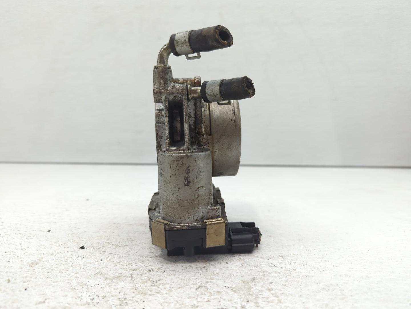 2015-2022 Nissan Murano Throttle Body P/N:526-01 Fits Fits 2015 2016 2017 2018 2019 2020 2021 2022 OEM Used Auto Parts - Oem