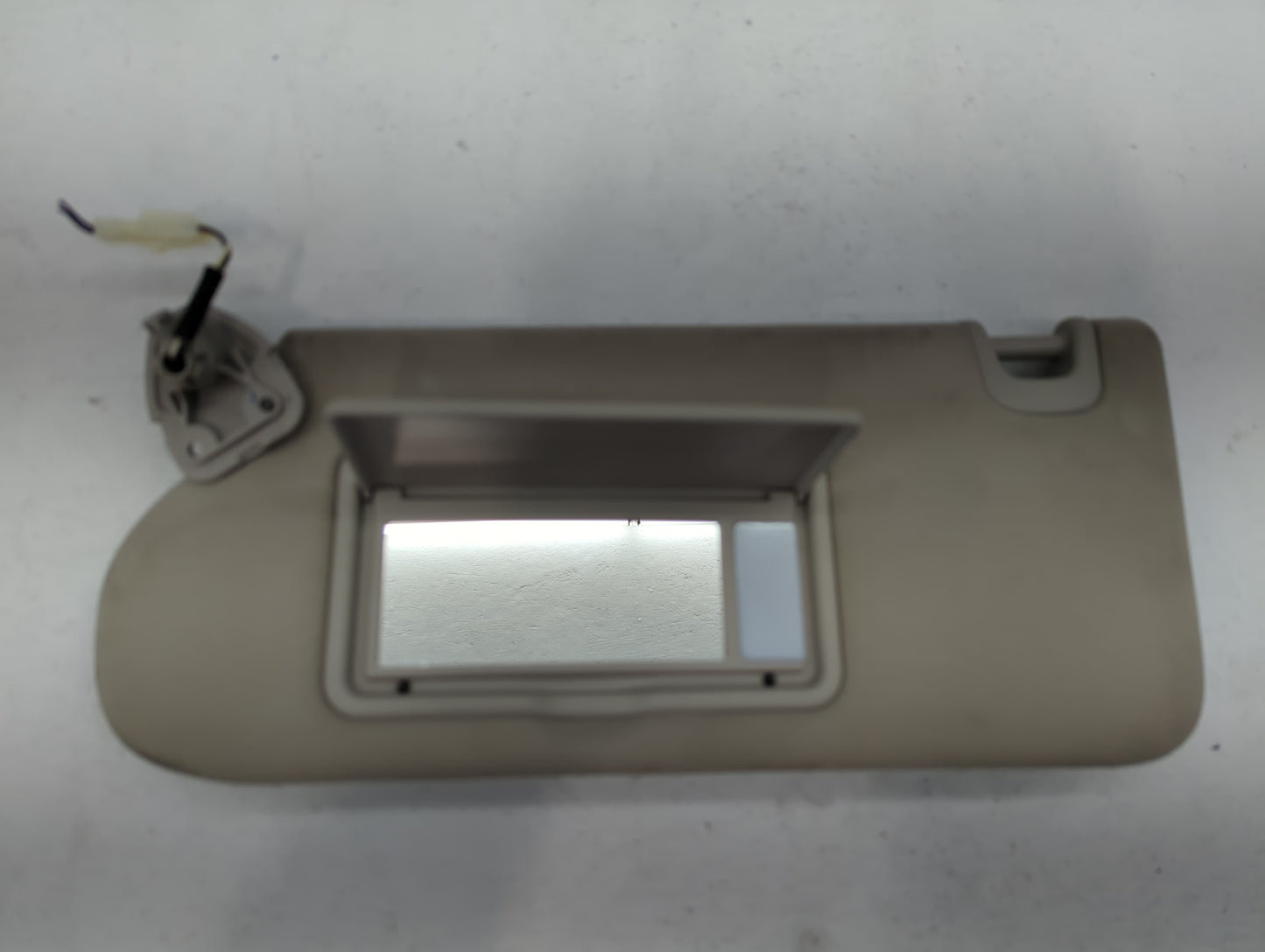 2015-2018 Nissan Murano Sun Visor Shade Replacement Driver Left Mirror Fits Fits 2015 2016 2017 2018 OEM Used Auto Parts - O