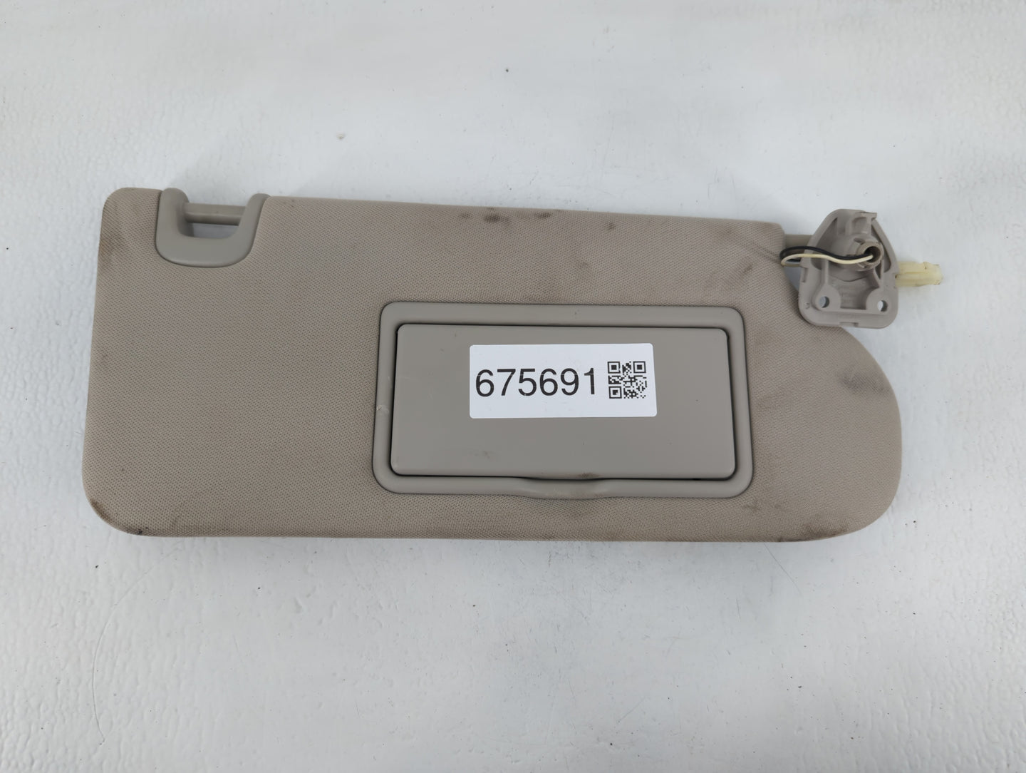 2015-2018 Nissan Murano Sun Visor Shade Replacement Passenger Right Mirror Fits Fits 2015 2016 2017 2018 OEM Used Auto Parts