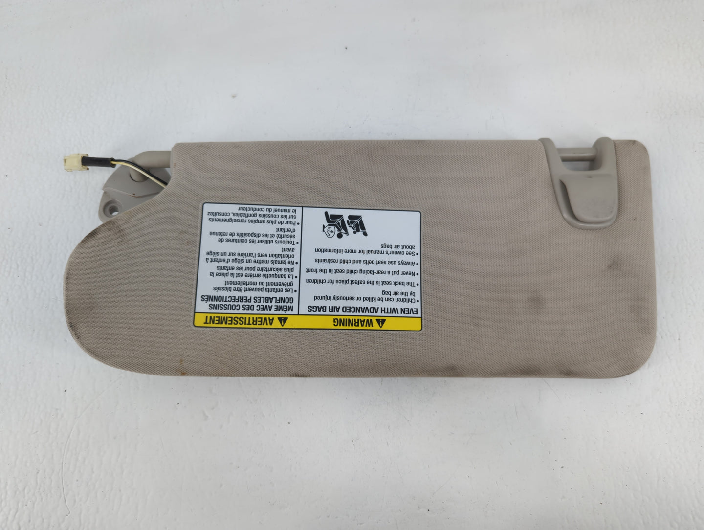 2015-2018 Nissan Murano Sun Visor Shade Replacement Passenger Right Mirror Fits Fits 2015 2016 2017 2018 OEM Used Auto Parts