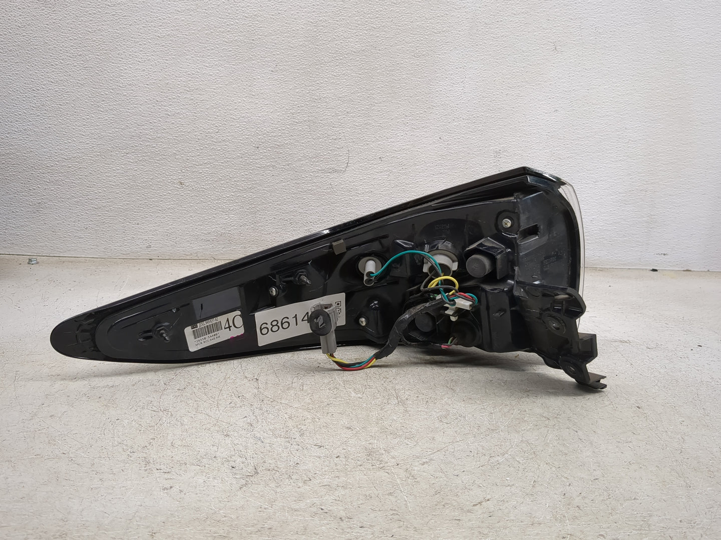 2016-2018 Nissan Murano Tail Light Assembly Passenger Right OEM P/N:26550-5AA0B Fits Fits 2016 2017 2018 OEM Used Auto Parts