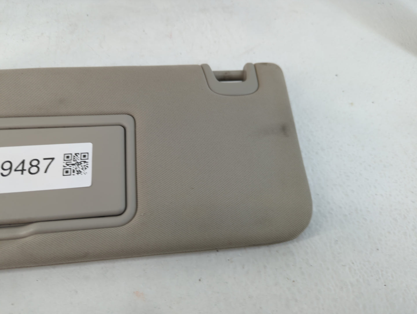 2015-2018 Nissan Murano Sun Visor Shade Replacement Driver Left Mirror Fits Fits 2015 2016 2017 2018 OEM Used Auto Parts - O