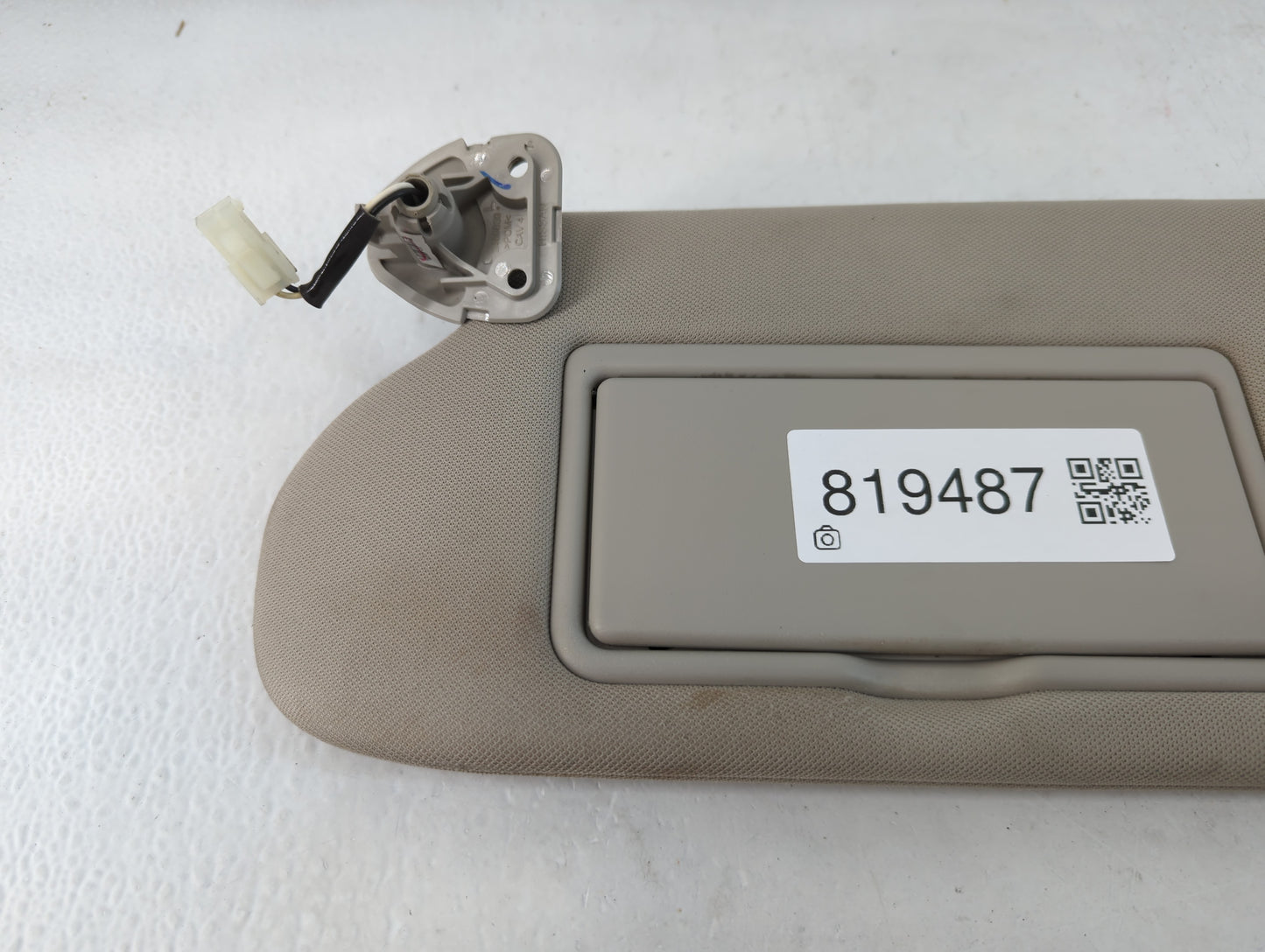 2015-2018 Nissan Murano Sun Visor Shade Replacement Driver Left Mirror Fits Fits 2015 2016 2017 2018 OEM Used Auto Parts - O