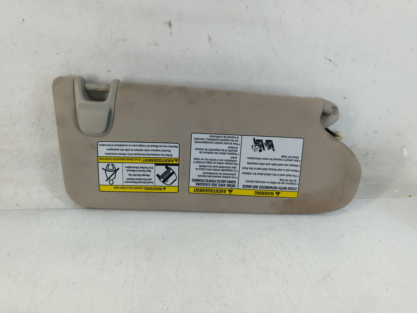 2015-2018 Nissan Murano Sun Visor Shade Replacement Driver Left Mirror Fits Fits 2015 2016 2017 2018 OEM Used Auto Parts - O