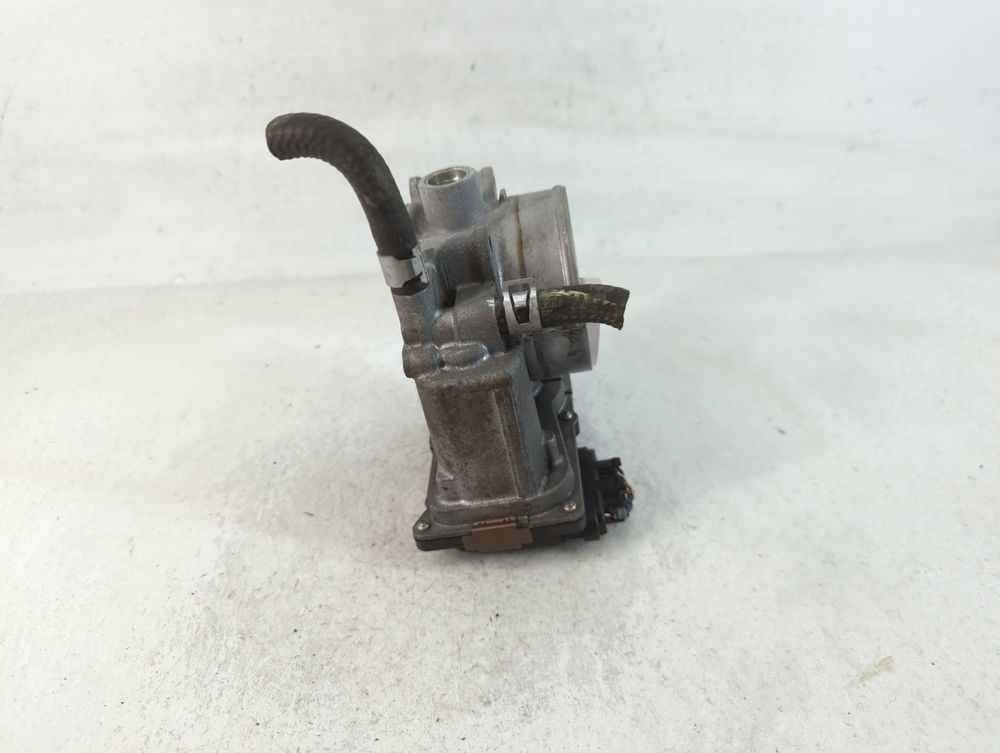 2014-2020 Nissan Nv1500 Throttle Body P/N:16119 7S001 F Fits Fits 2012 2013 2014 2015 2016 2017 2018 2019 2020 OEM Used Auto