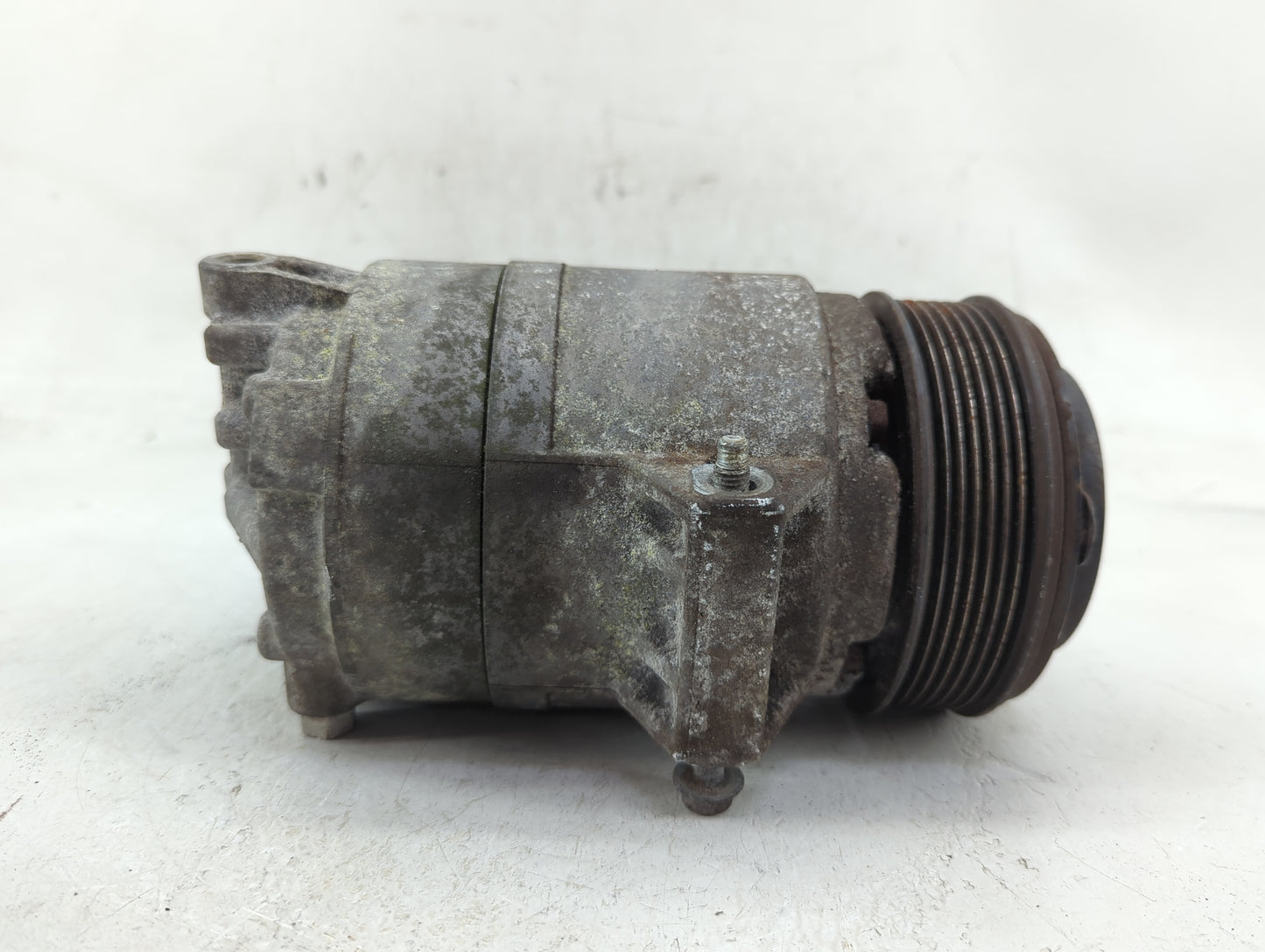 2012-2020 Nissan Nv3500 Air Conditioning A/c Ac Compressor Oem - Oemusedautoparts1.com