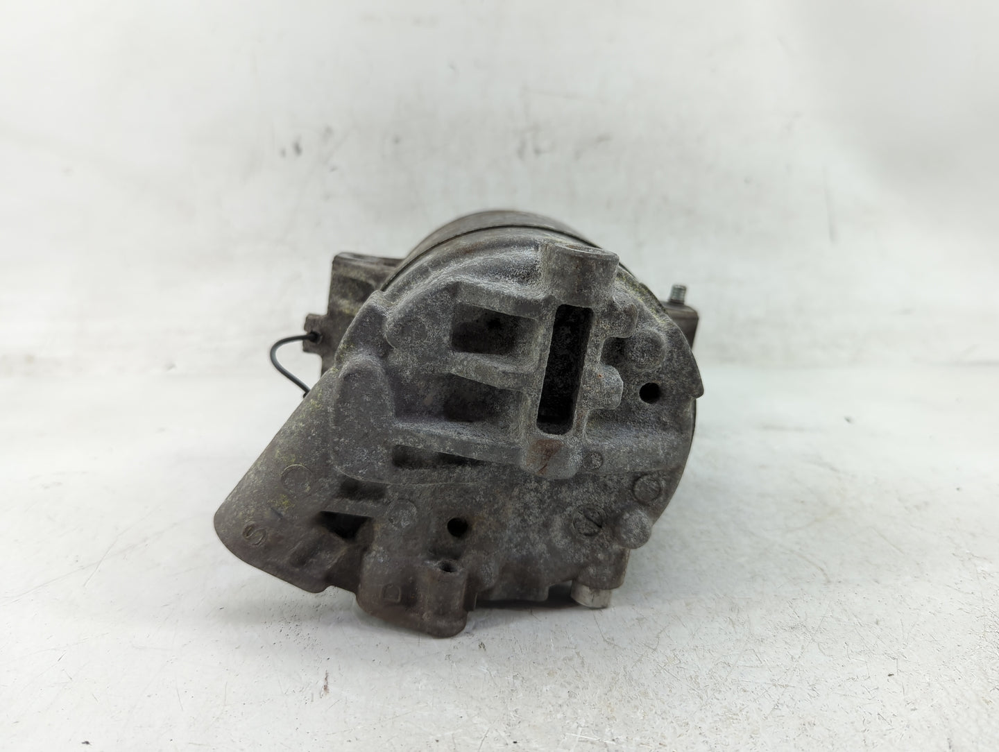 2012-2020 Nissan Nv3500 Air Conditioning A/c Ac Compressor Oem - Oemusedautoparts1.com