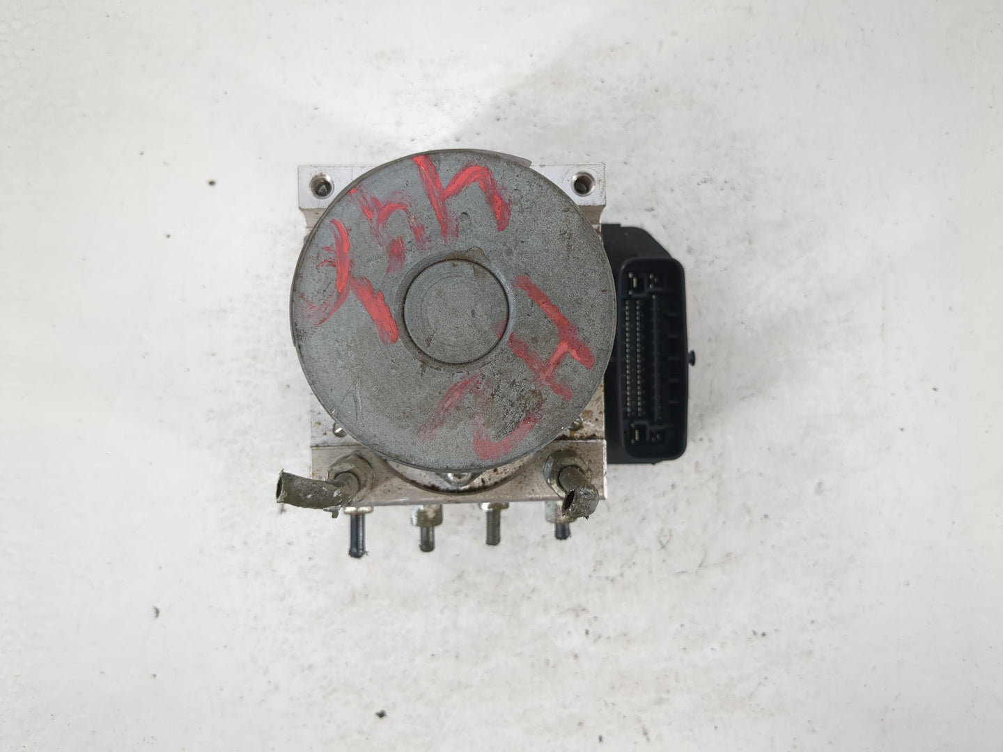 2018-2020 Nissan Pathfinder ABS Pump Control Module Replacement P/N:116030-51100 Fits Fits 2018 2019 2020 OEM Used Auto Part