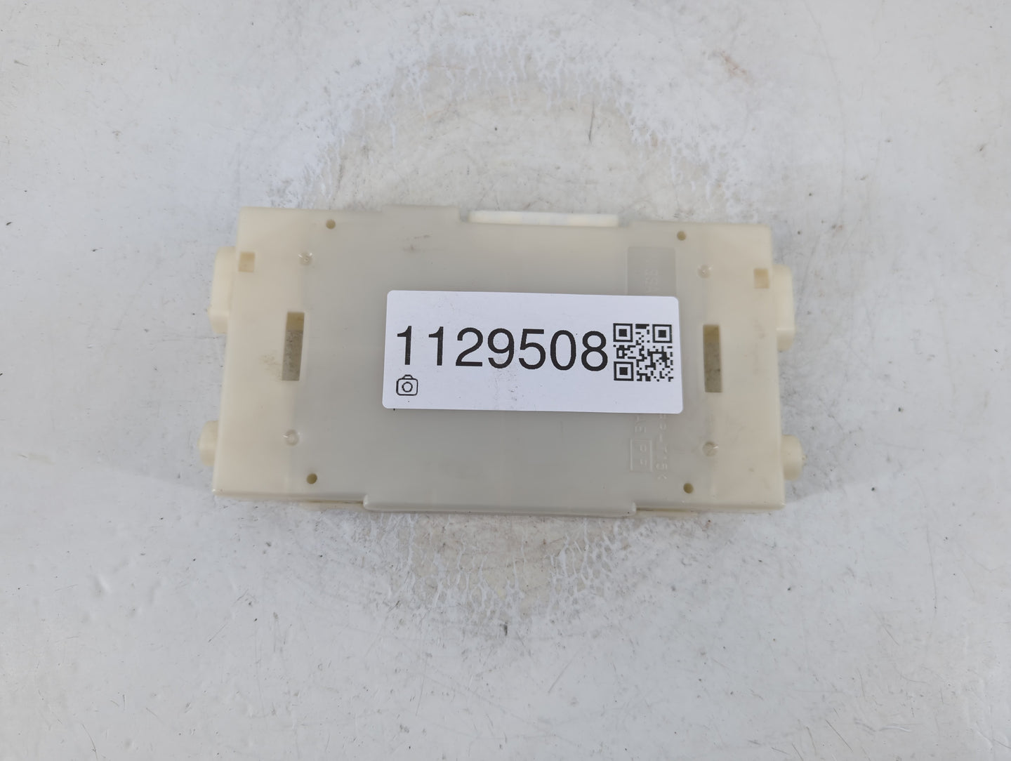 2018-2018 Nissan Pathfinder Temperature Control Module 27760 9pj6a - Oemusedautoparts1.com