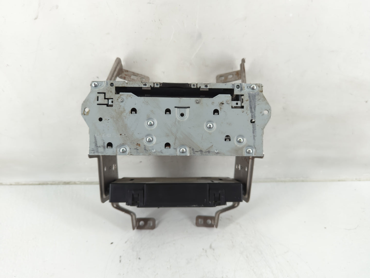 2017-2020 Nissan Pathfinder Radio AM FM Cd Player Receiver Replacement P/N:28330 9PB0A Fits Fits 2017 2018 2019 2020 OEM Use