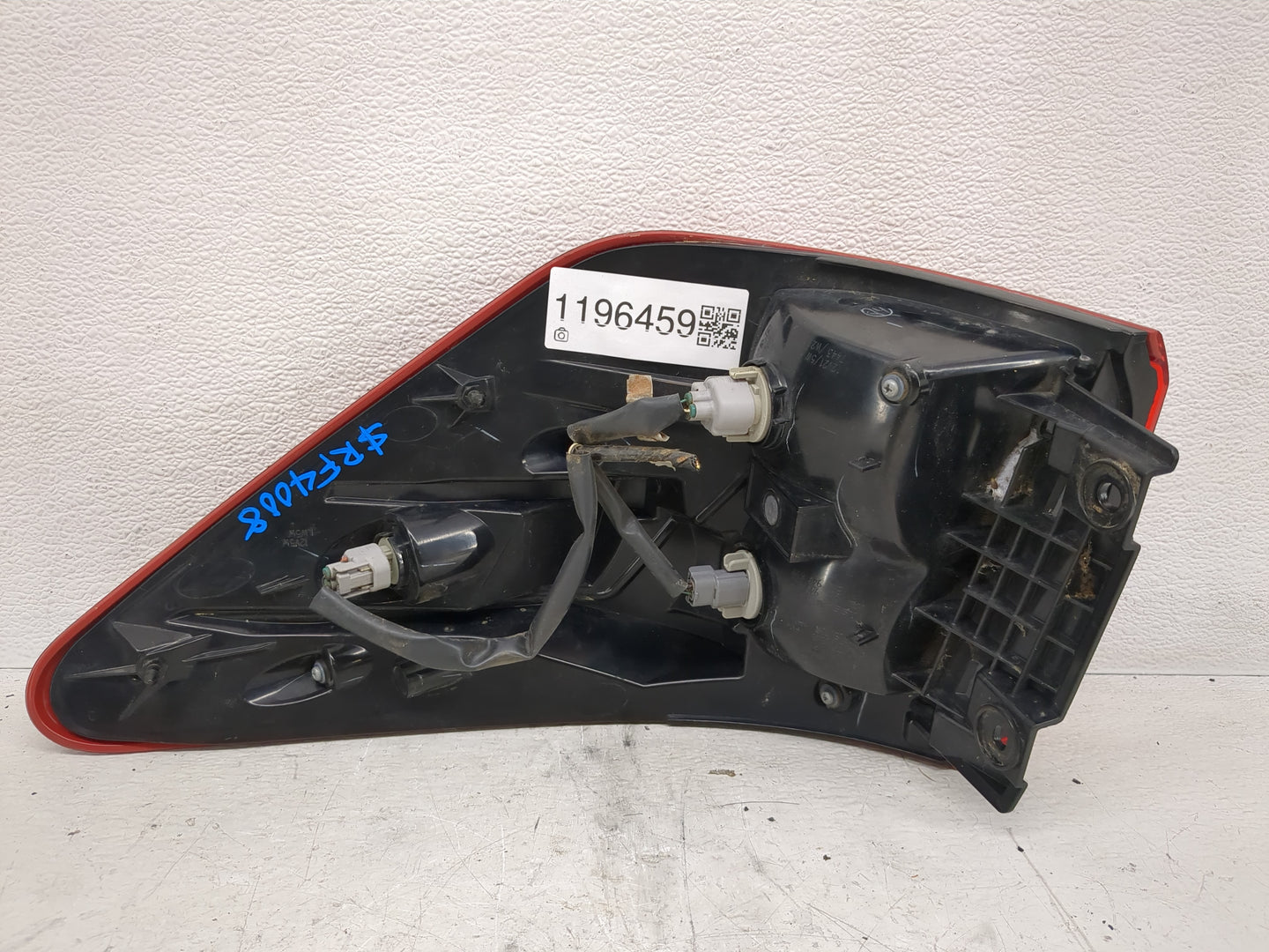 2017-2020 Nissan Pathfinder Tail Light Assembly Driver Left OEM Fits Fits 2017 2018 2019 2020 OEM Used Auto Parts - Oemuseda