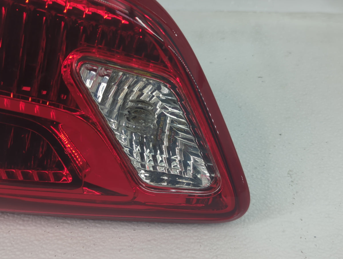 2017 Nissan Pathfinder Passenger Right Side Deck Lid Mounted Tail Light 1212493 - Oemusedautoparts1.com