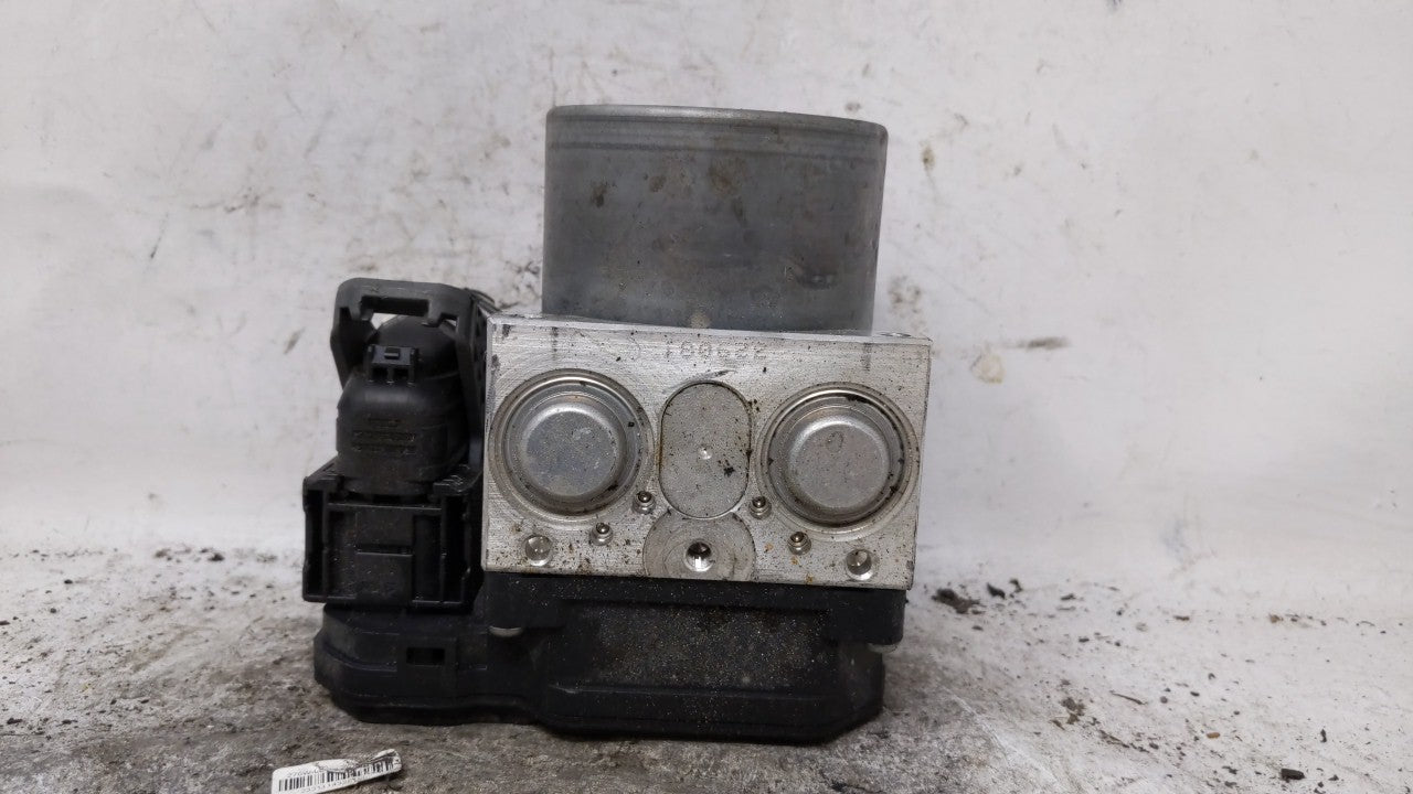 2018-2019 Nissan Pathfinder ABS Pump Control Module Replacement Fits Fits 2018 2019 OEM Used Auto Parts - Oemusedautoparts1.