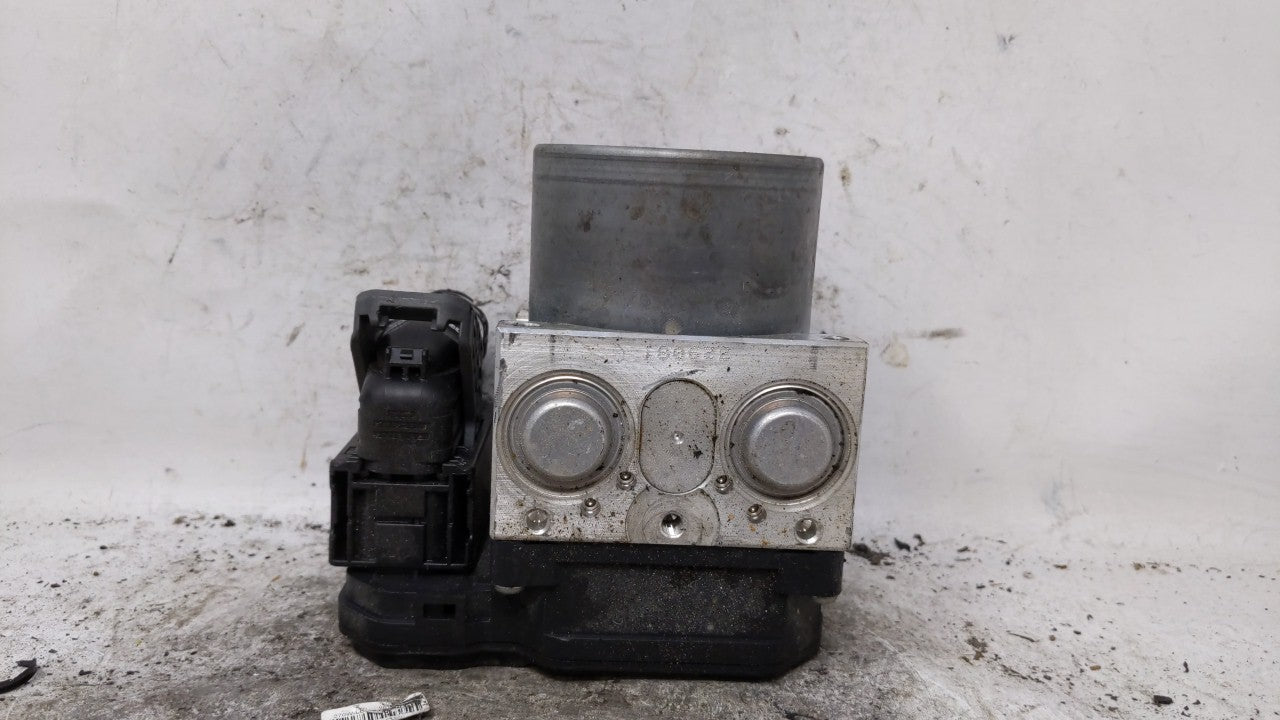 2018-2019 Nissan Pathfinder ABS Pump Control Module Replacement Fits Fits 2018 2019 OEM Used Auto Parts - Oemusedautoparts1.