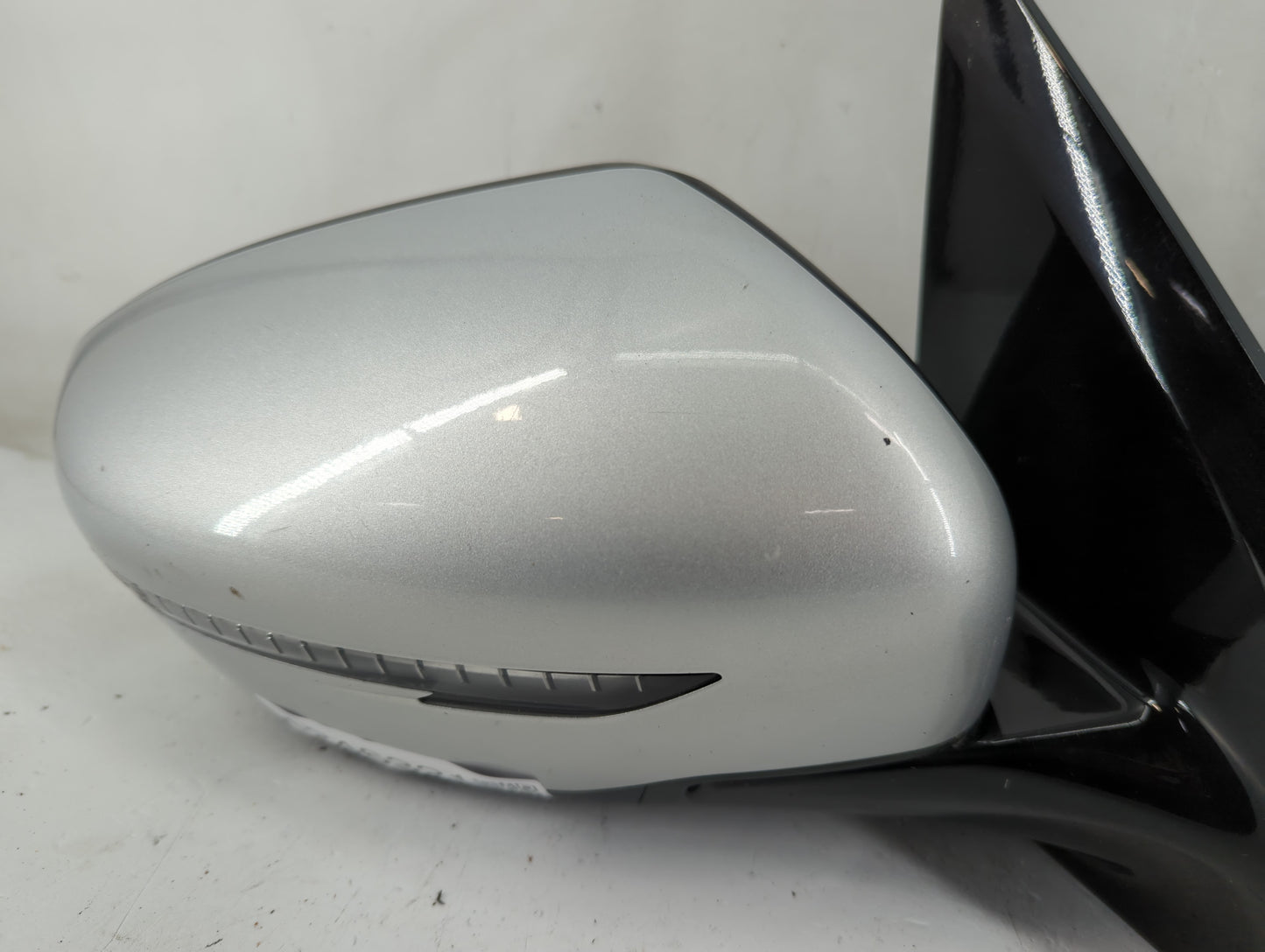 2018-2020 Nissan Pathfinder Passenger Side View Mirror - Right Door Mirror OEM Used - Oemusedautoparts1.com