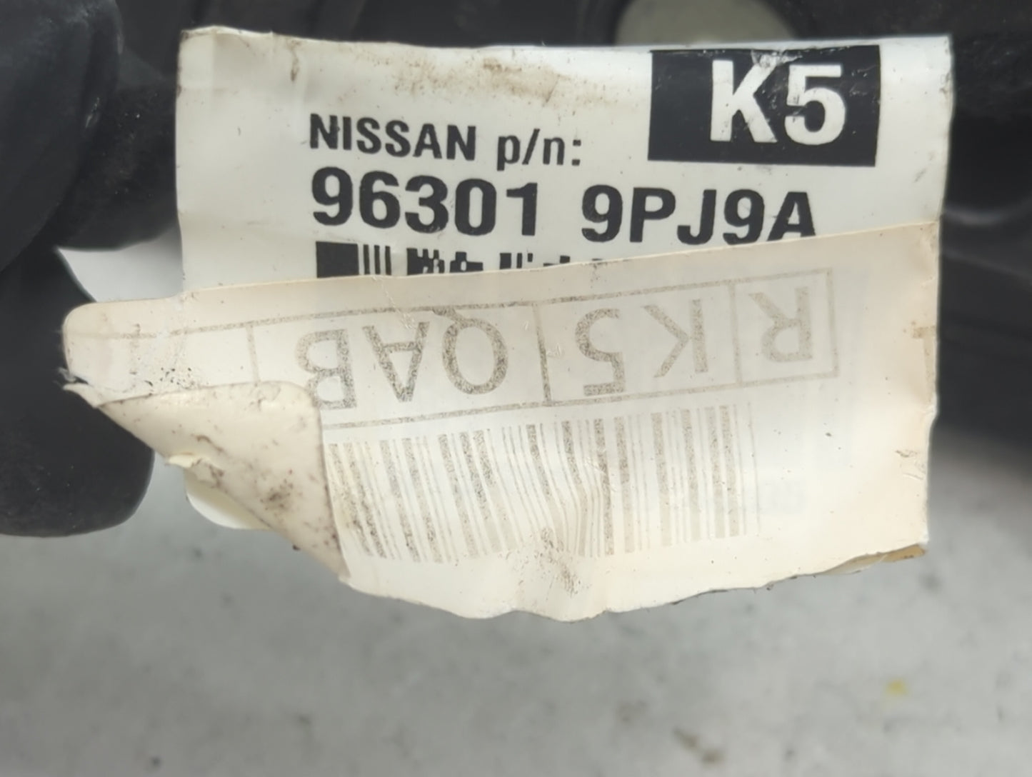 2018-2020 Nissan Pathfinder Passenger Side View Mirror - Right Door Mirror OEM Used - Oemusedautoparts1.com