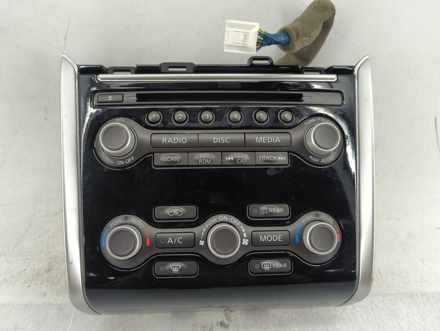 2017-2020 Nissan Pathfinder Radio Control Panel - Oemusedautoparts1.com