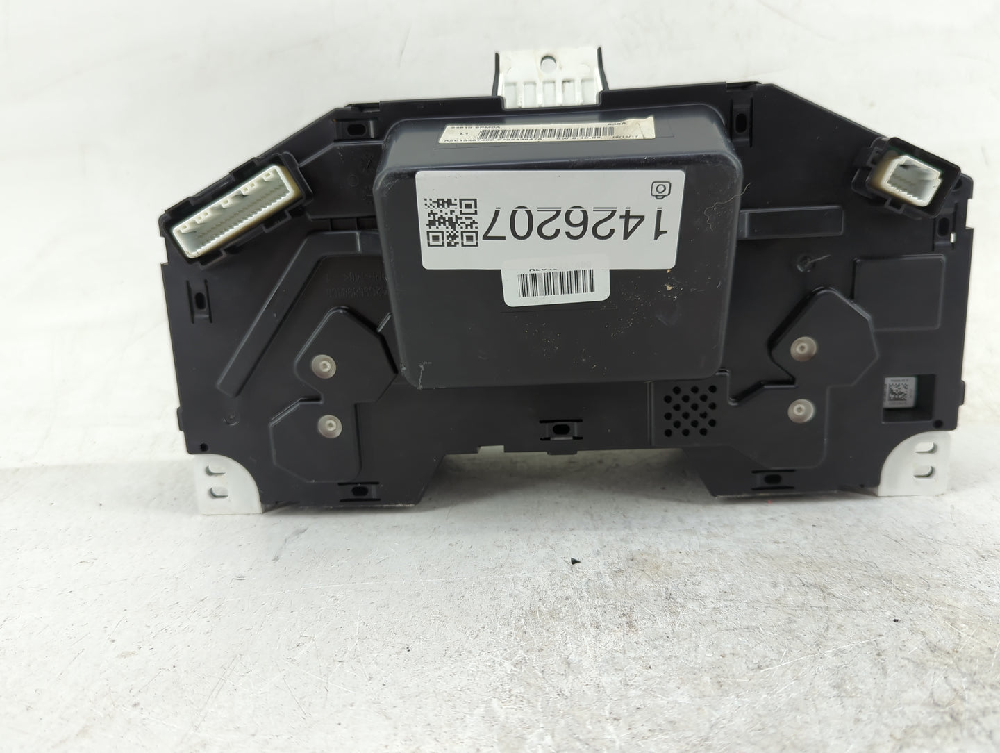 2018-2020 Nissan Pathfinder Instrument Cluster Speedometer Gauges P/N:A2C96898100 Fits Fits 2018 2019 2020 OEM Used Auto Par