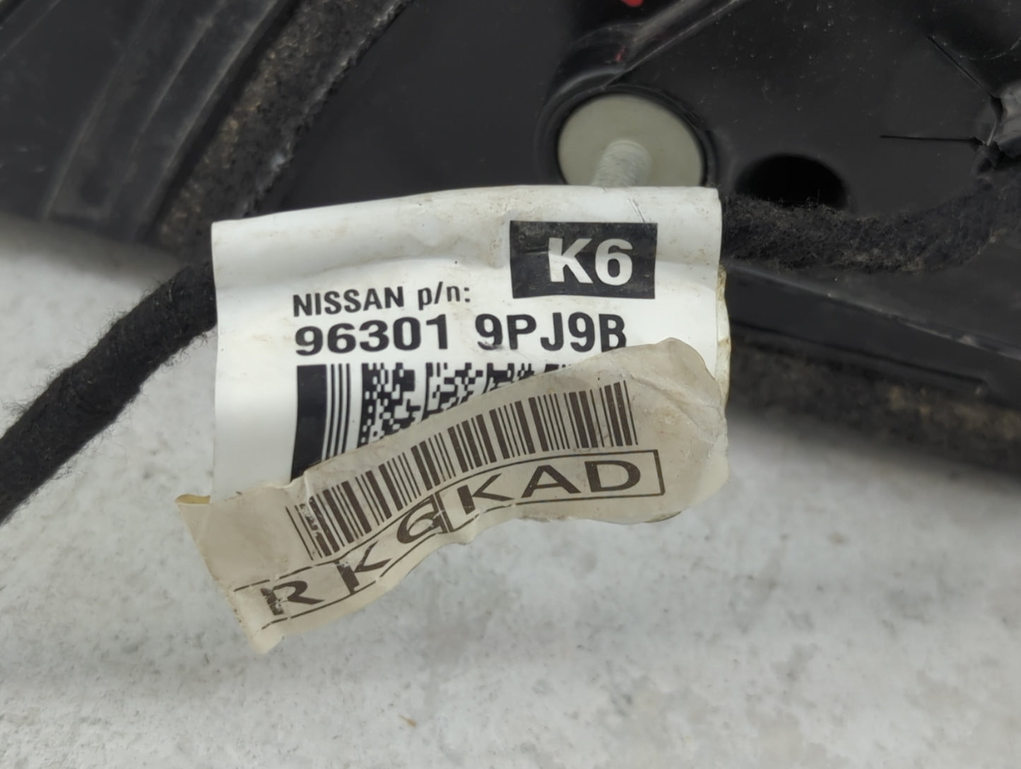 2018-2020 Nissan Pathfinder Passenger Side View Mirror - Right Door Mirror OEM Used - Oemusedautoparts1.com