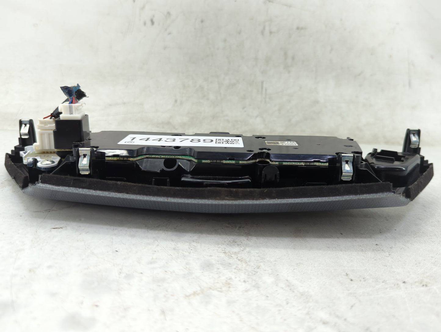 2018-2020 Nissan Pathfinder Radio Control Panel - Oemusedautoparts1.com