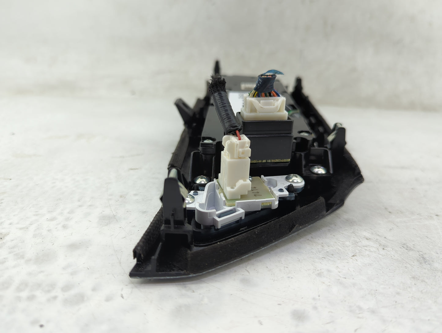 2018-2020 Nissan Pathfinder Radio Control Panel - Oemusedautoparts1.com