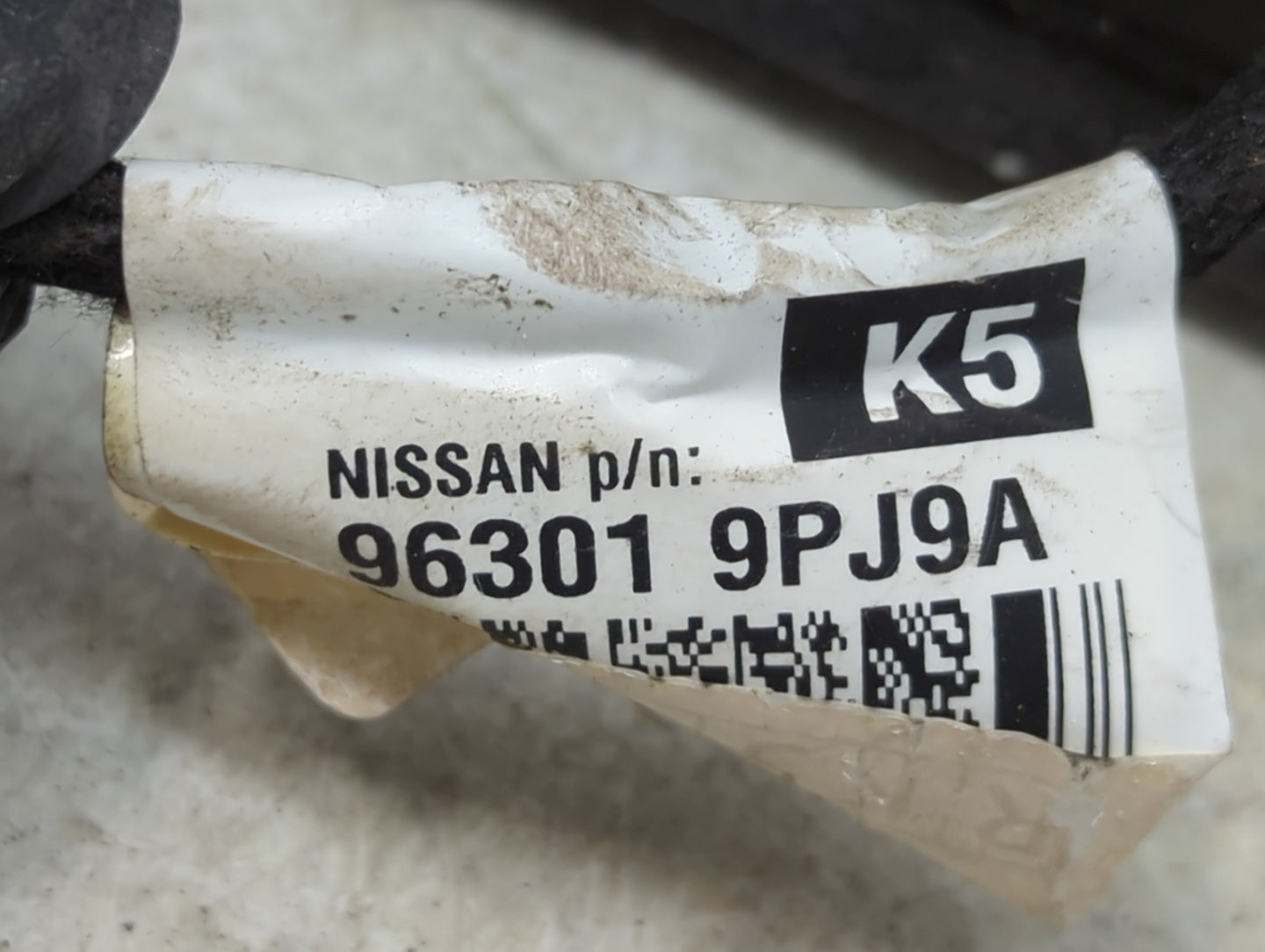 2018-2020 Nissan Pathfinder Passenger Side View Mirror - Right Door Mirror OEM Used - Oemusedautoparts1.com