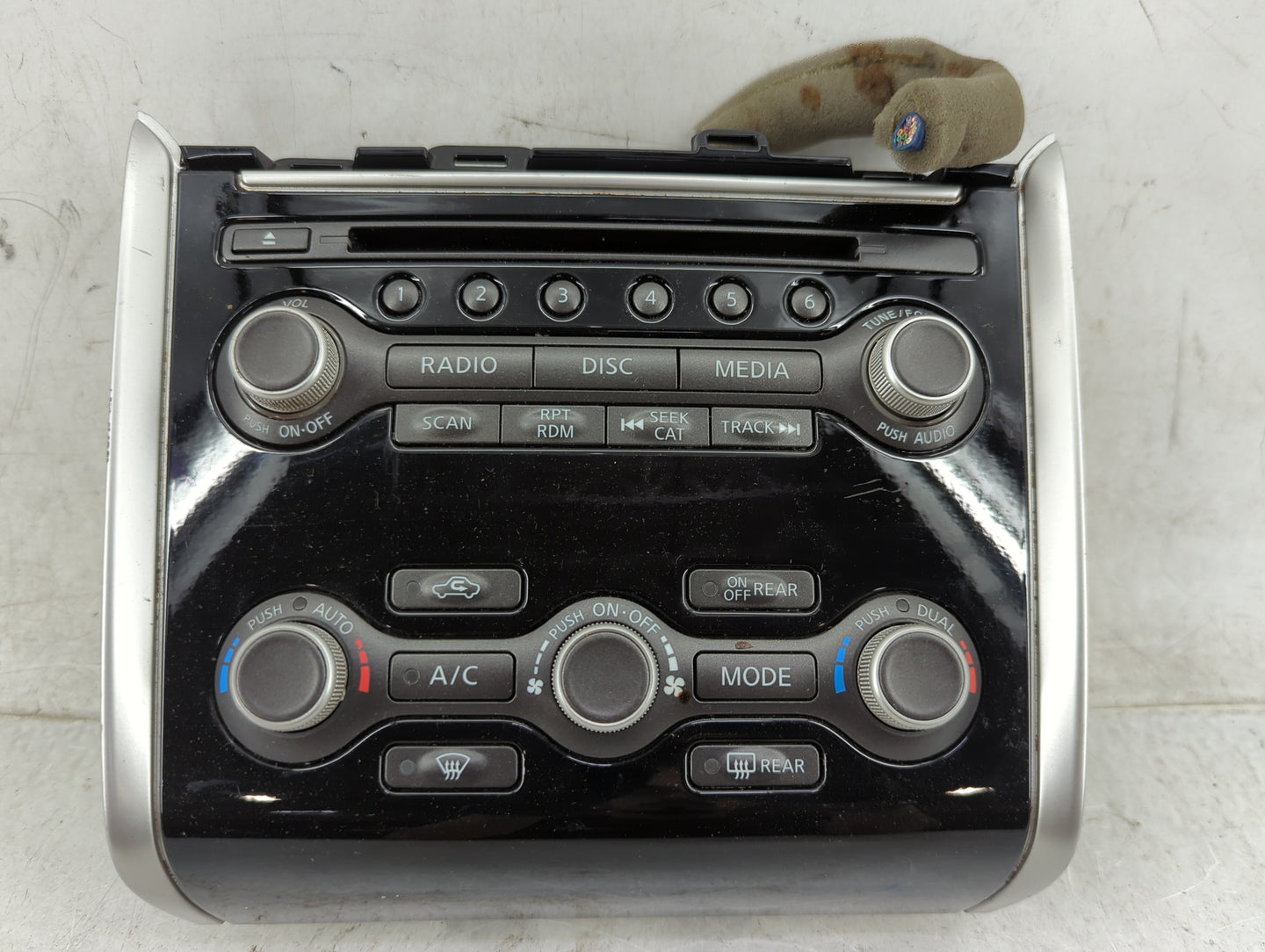 2013-2016 Nissan Pathfinder Climate Control Module Temperature AC/Heater Replacement P/N:68260 9PJ0A 68260 9PJ0R Fits OEM Us
