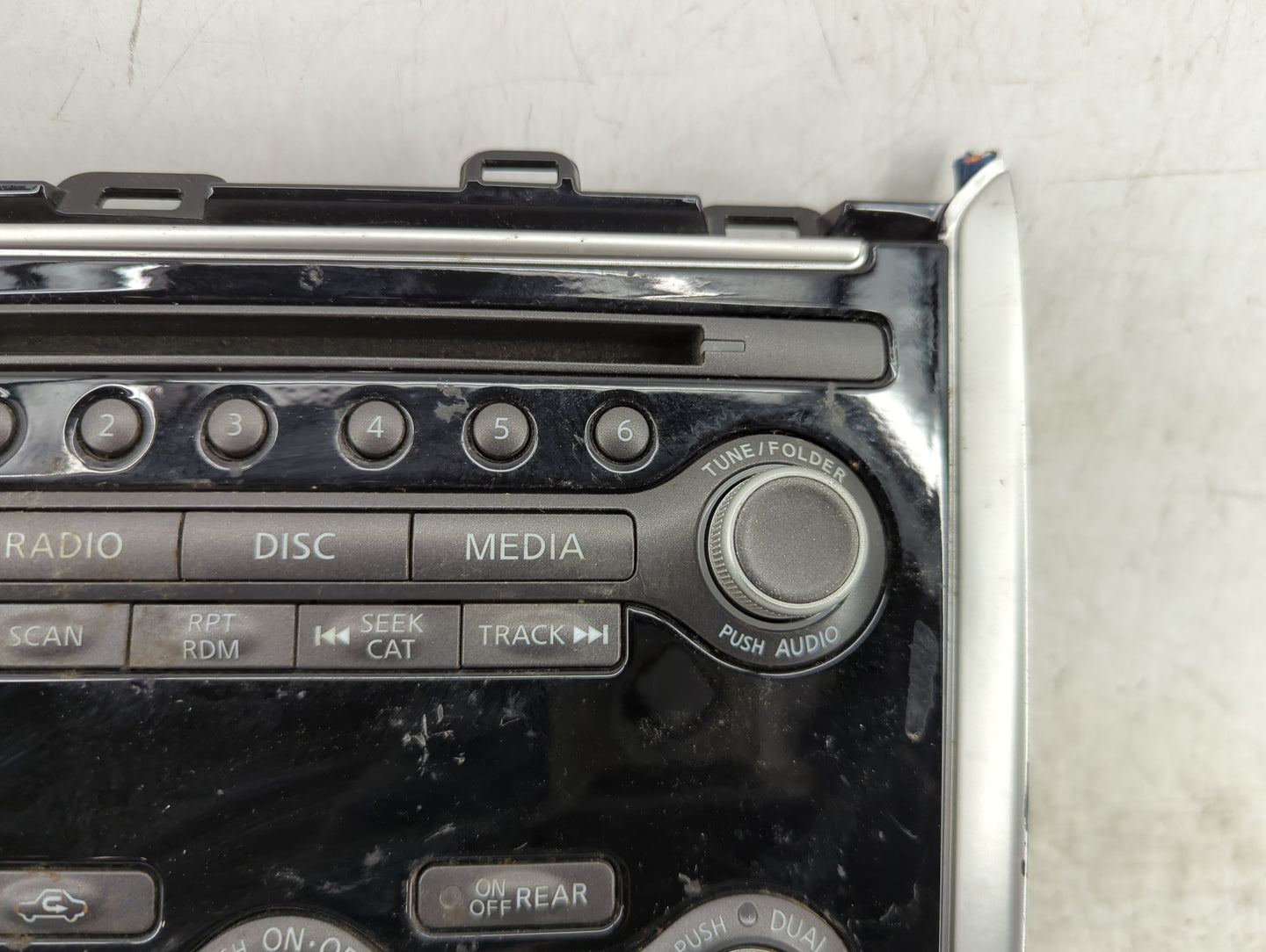 2018 Nissan Pathfinder Radio AM FM Cd Player Receiver Replacement P/N:9PJ0C 210220 Fits OEM Used Auto Parts - Oemusedautopar