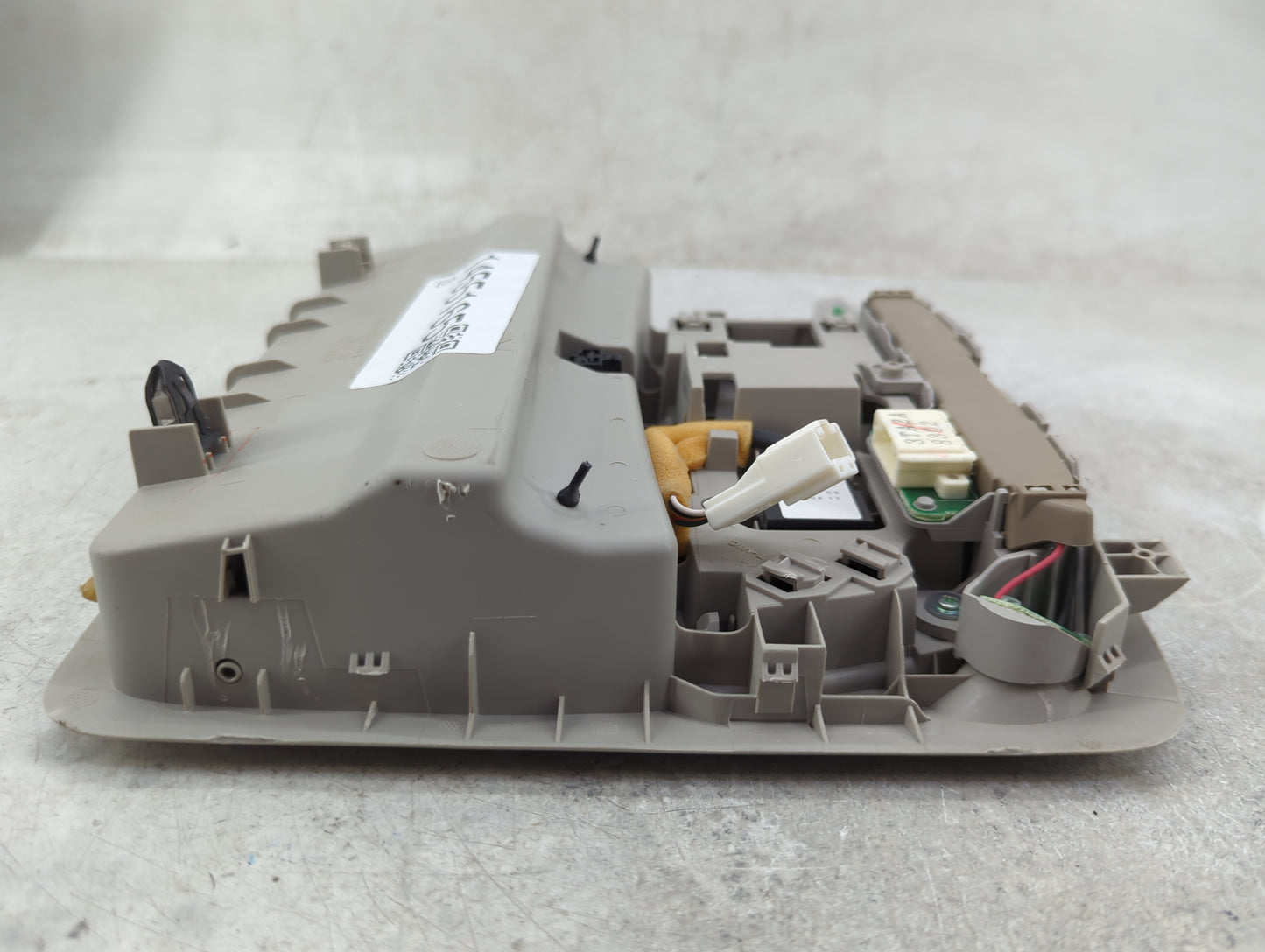 2018 Nissan Pathfinder Overhead Roof Console - Oemusedautoparts1.com