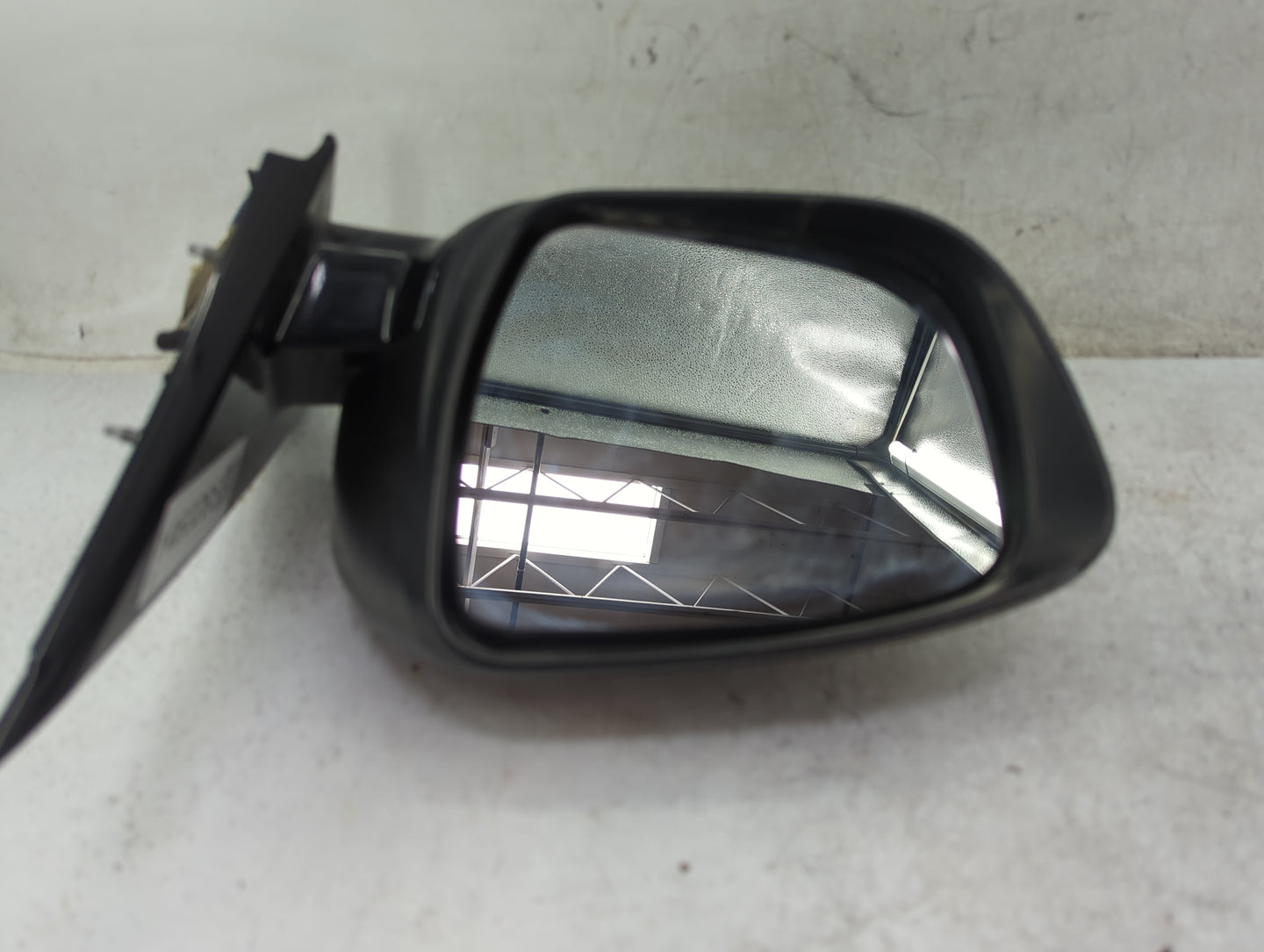 2018-2020 Nissan Pathfinder Driver Side View Mirror - Left Door Mirror OEM Used - Oemusedautoparts1.com