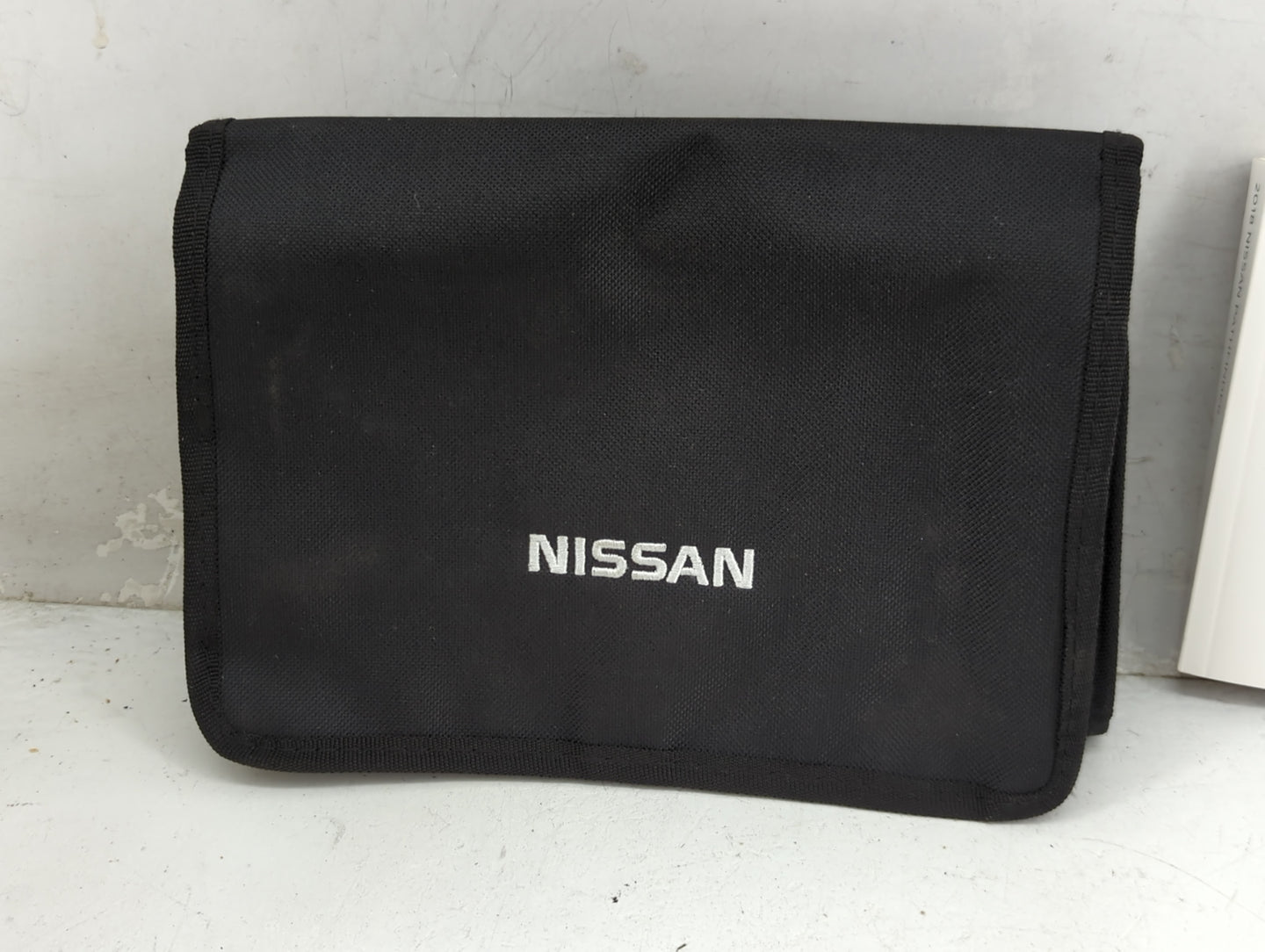 2018 Nissan Pathfinder Owners Manual Book Guide P/N:OM18EA0R52U0 OEM Used Auto Parts - Oemusedautoparts1.com