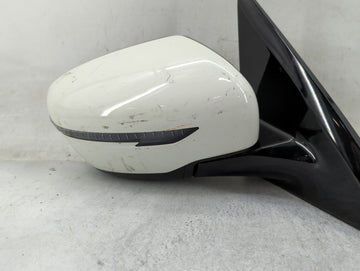 2018-2020 Nissan Pathfinder Passenger Side View Mirror - Right Door Mirror OEM Used