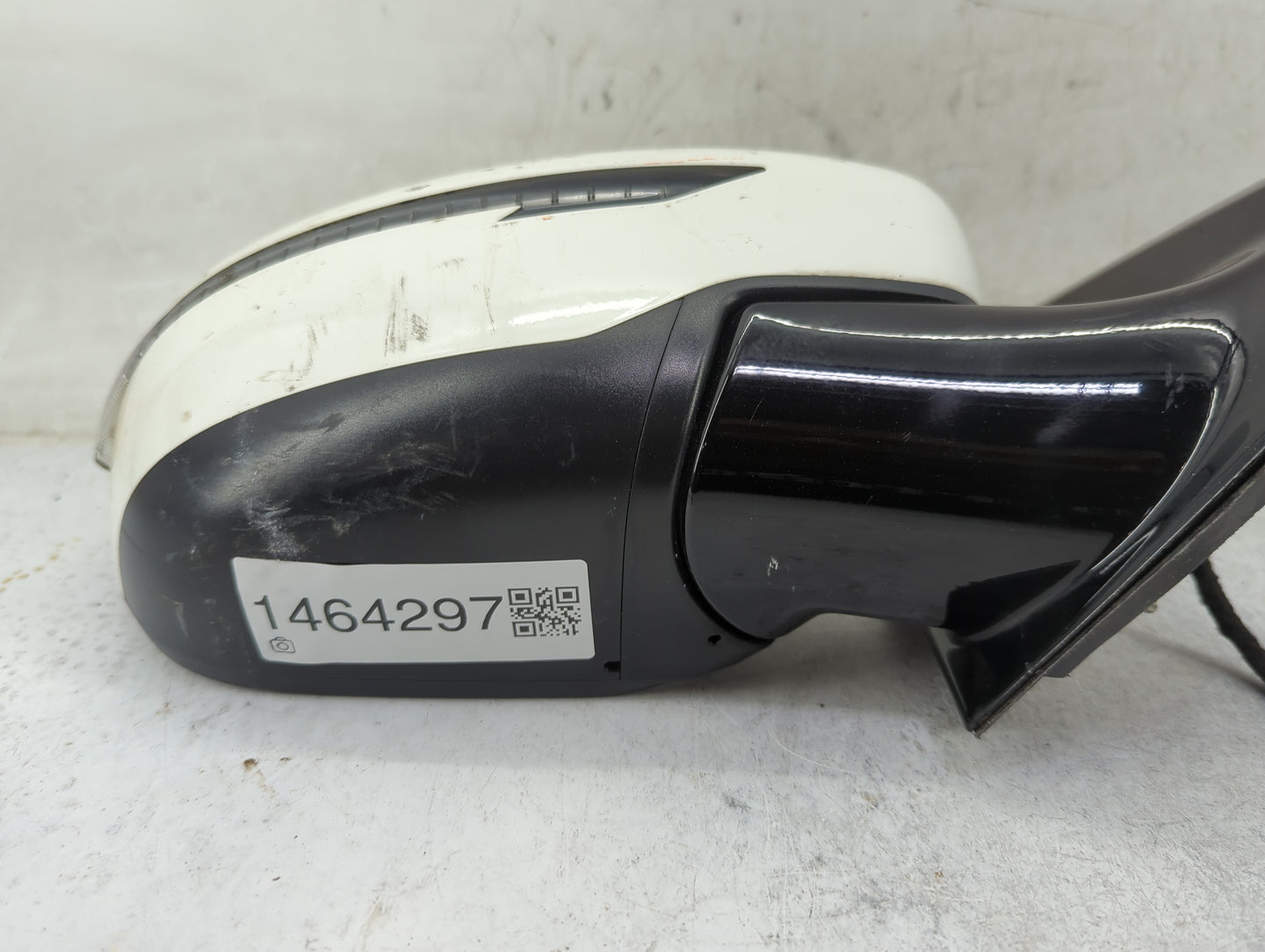 2018-2020 Nissan Pathfinder Passenger Side View Mirror - Right Door Mirror OEM Used - Oemusedautoparts1.com