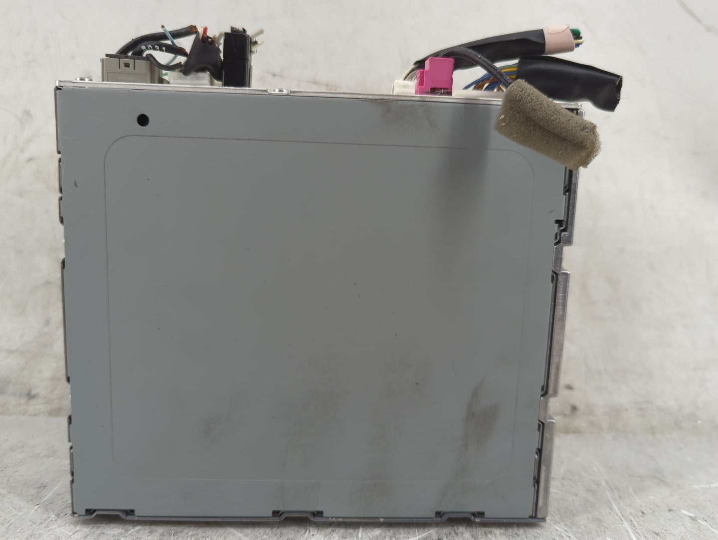 2018 Nissan Pathfinder Radio AM FM Cd Player Receiver Replacement P/N:28330 9PB0A PN-3740 Fits OEM Used Auto Parts - Oemused