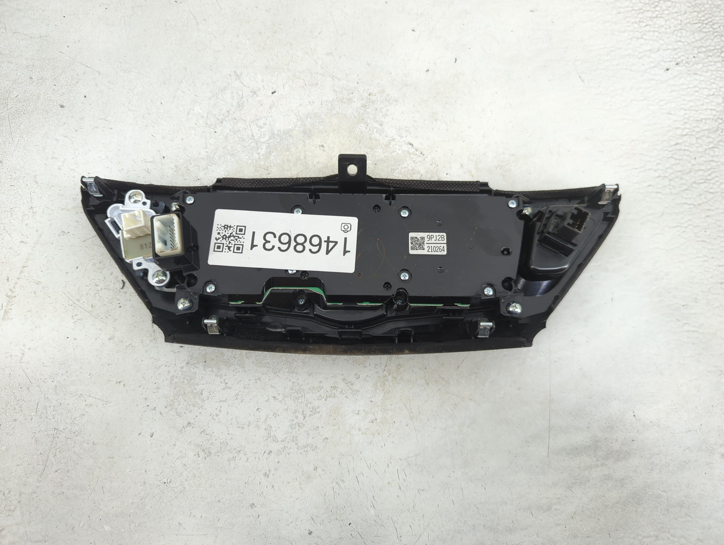 2017-2020 Nissan Pathfinder Radio Control Panel 1468631 - Oemusedautoparts1.com