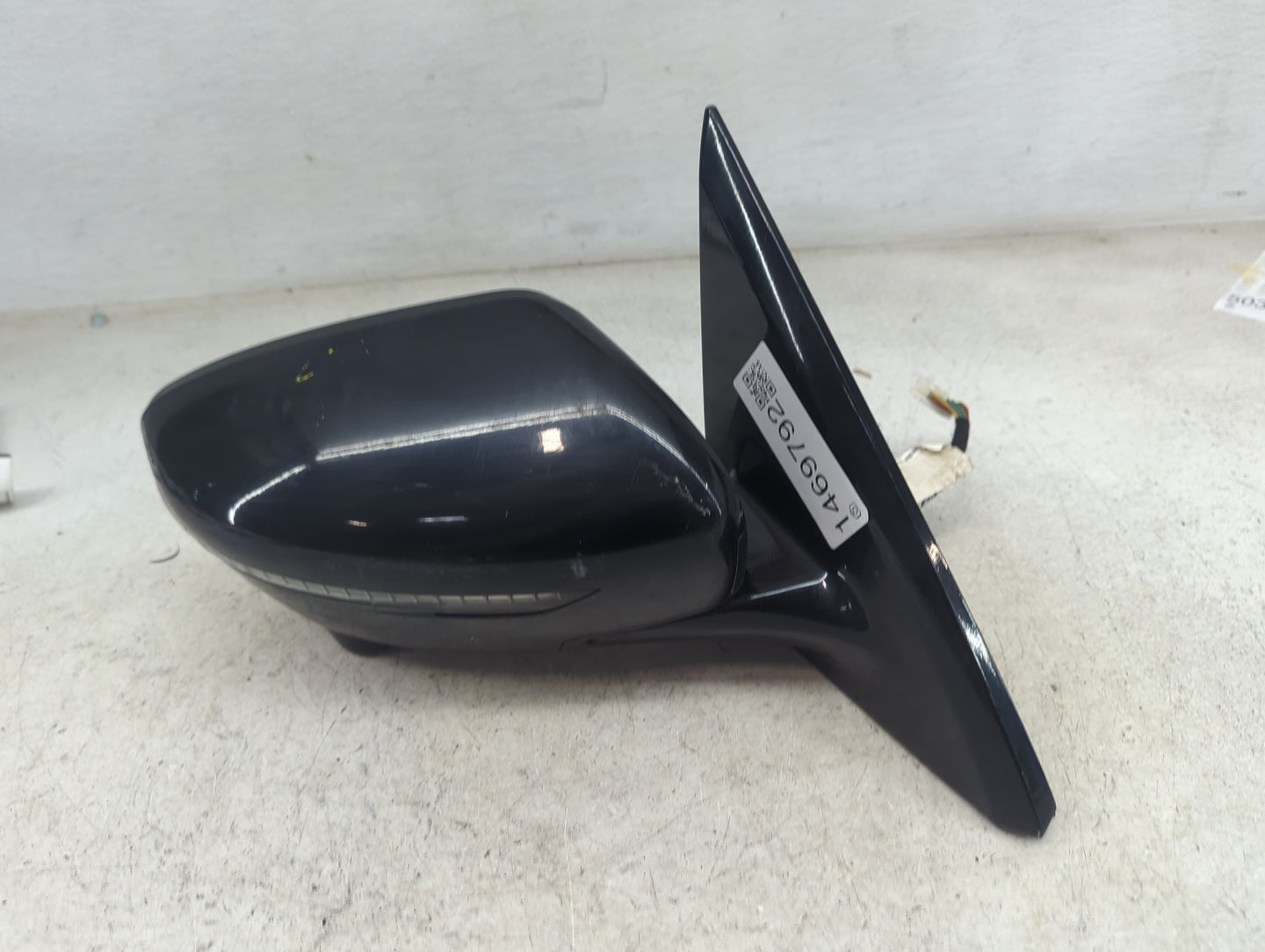 2018-2020 Nissan Pathfinder Passenger Side View Mirror - Right Door Mirror OEM Used - Oemusedautoparts1.com