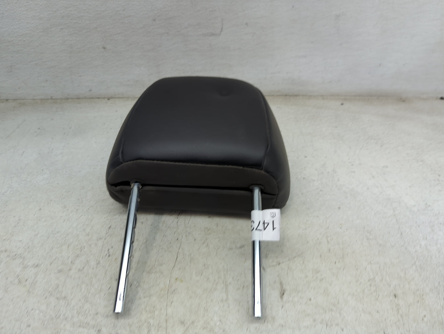 2018 Nissan Pathfinder Headrest Head Rest Front Driver Seat Black - Oemusedautoparts1.com
