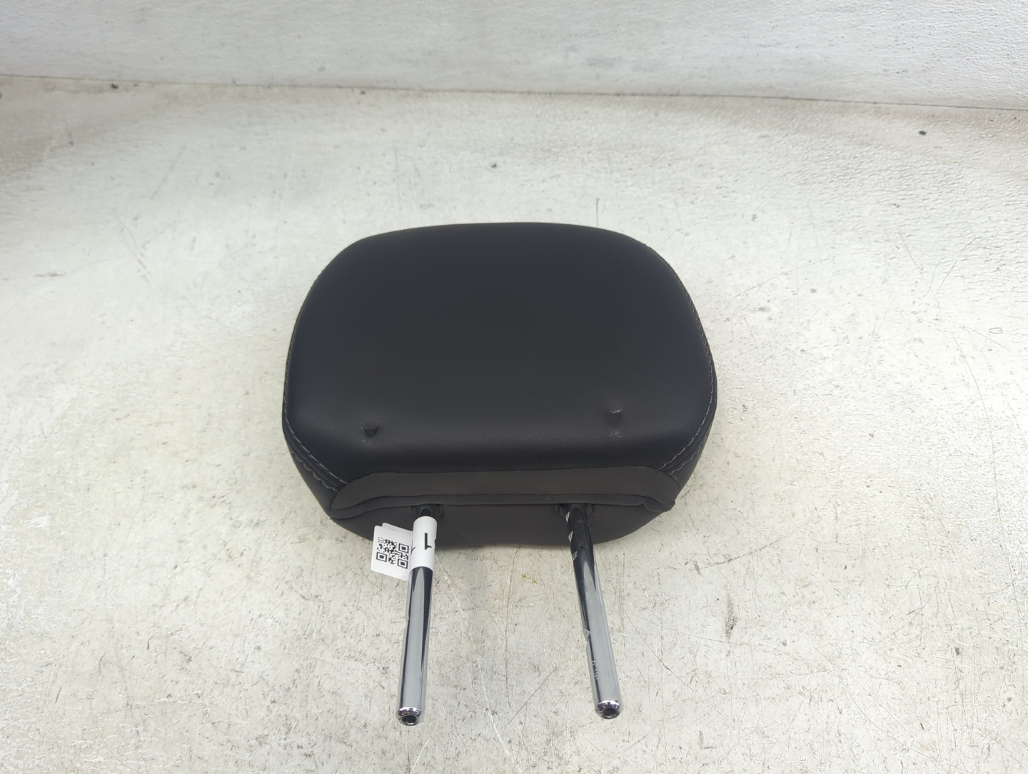 2018 Nissan Pathfinder Headrest Head Rest Rear Seat Fits OEM Used Auto Parts - Oemusedautoparts1.com