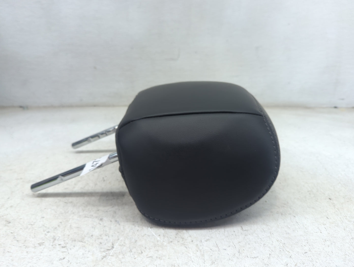 2018 Nissan Pathfinder Headrest Head Rest Front Driver Passenger Seat Fits OEM Used Auto Parts - Oemusedautoparts1.com