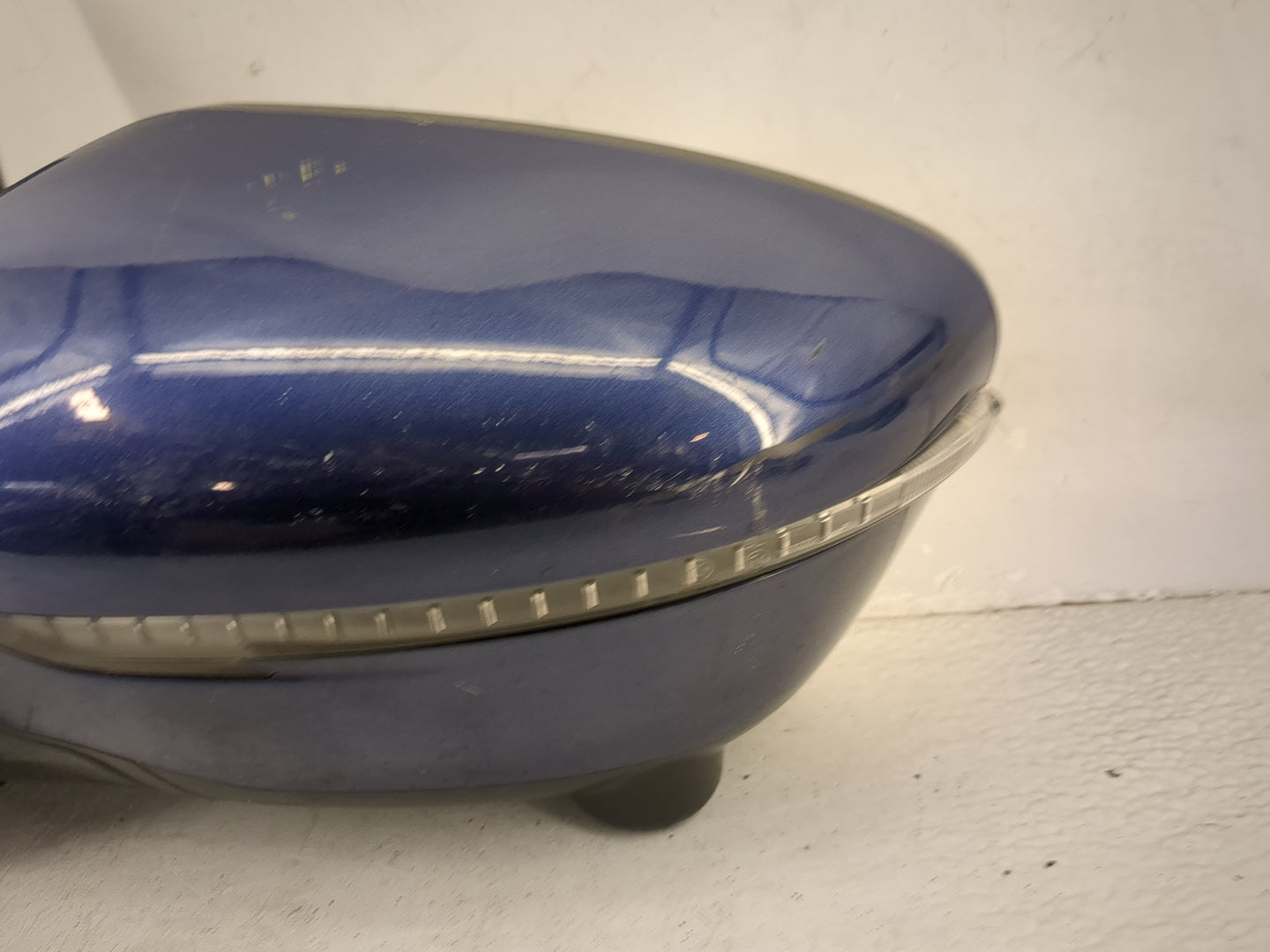 2018-2020 Nissan Pathfinder Driver Side View Mirror - Left Door Mirror OEM Used - Oemusedautoparts1.com