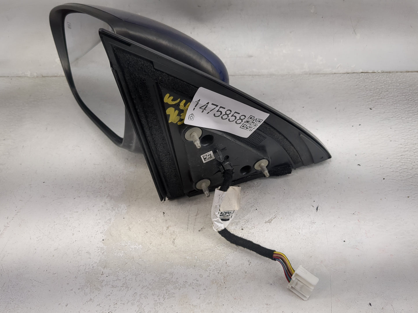 2018-2020 Nissan Pathfinder Driver Side View Mirror - Left Door Mirror OEM Used - Oemusedautoparts1.com