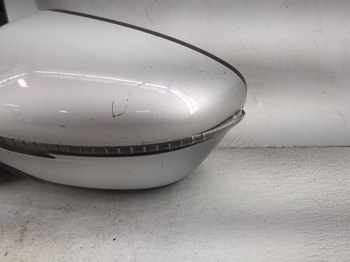2018-2020 Nissan Pathfinder Driver Side View Mirror - Left Door Mirror OEM Used - Oemusedautoparts1.com