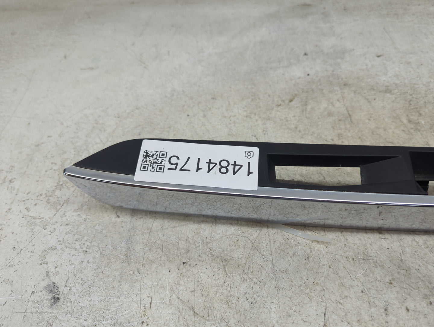 Nissan Pathfinder Backup Camera Or Backup Sensor Chrome - Oemusedautoparts1.com
