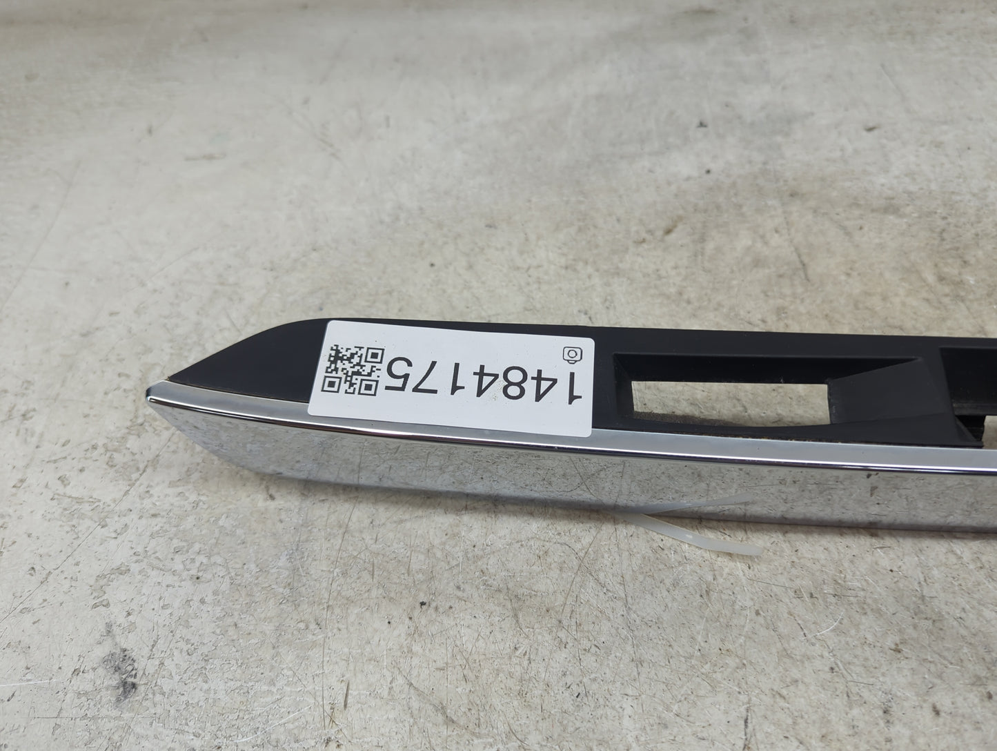 Nissan Pathfinder Backup Camera Or Backup Sensor Chrome - Oemusedautoparts1.com